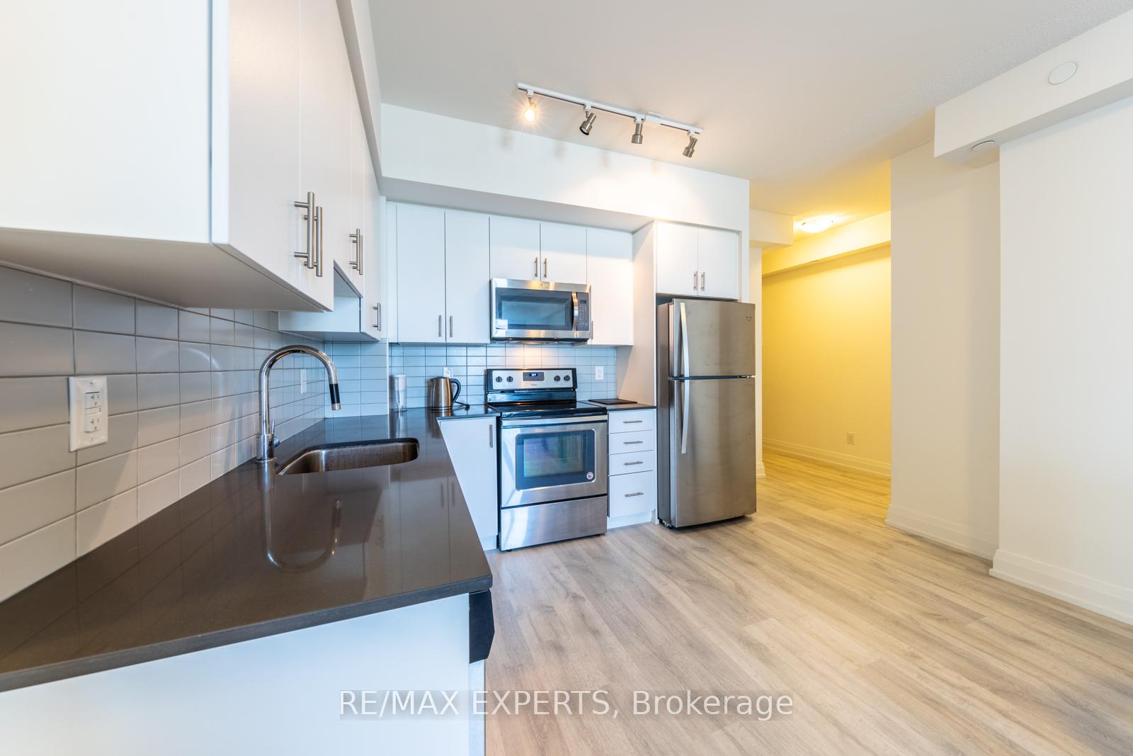 Photo 23 of Unit 902, 3600 Highway 7, Vaughan, Vaughan Corporate Centre — HOMEH