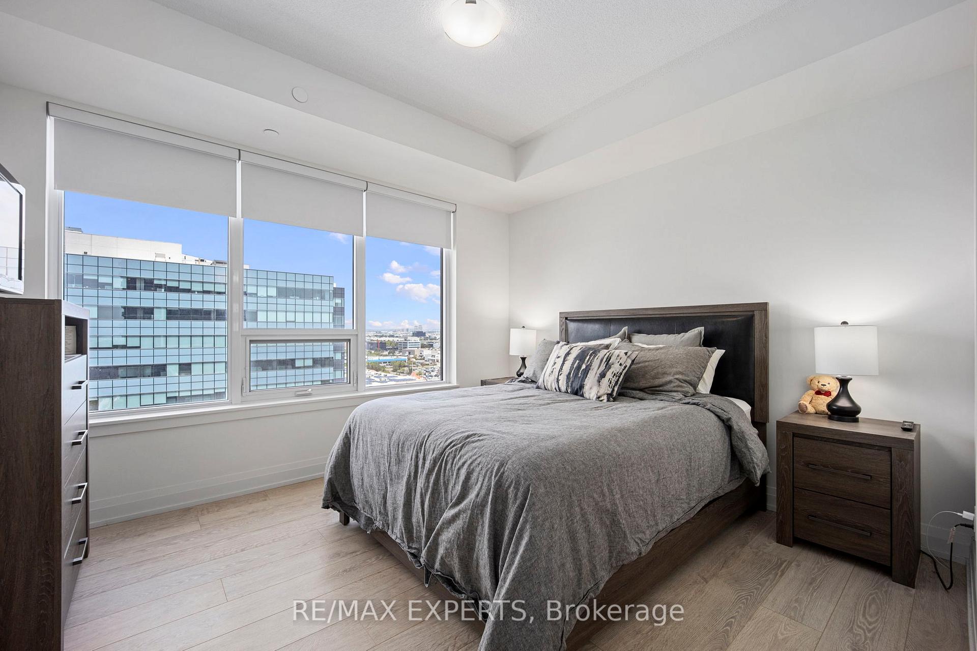 Photo 32 of Unit 902, 3600 Highway 7, Vaughan, Vaughan Corporate Centre — HOMEH