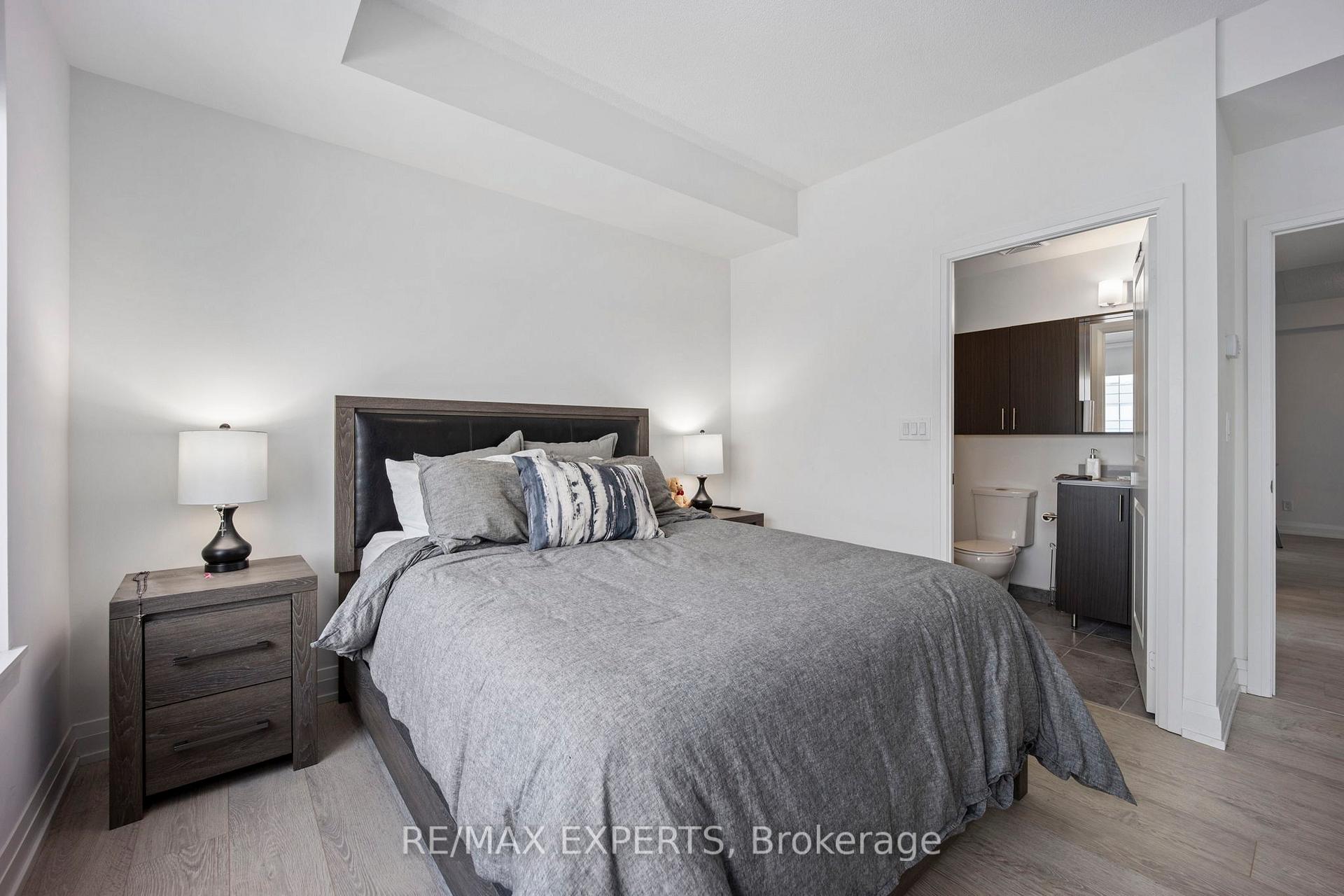 Photo 33 of Unit 902, 3600 Highway 7, Vaughan, Vaughan Corporate Centre — HOMEH