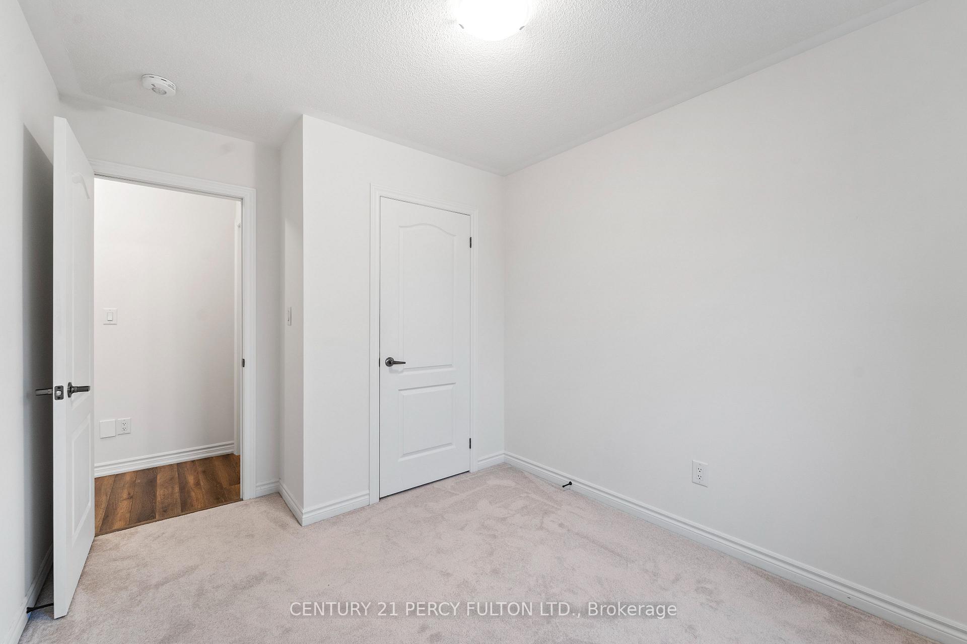 Photo 16 of 71 Honey Crisp Lane, Clarington, Bowmanville — HOMEH