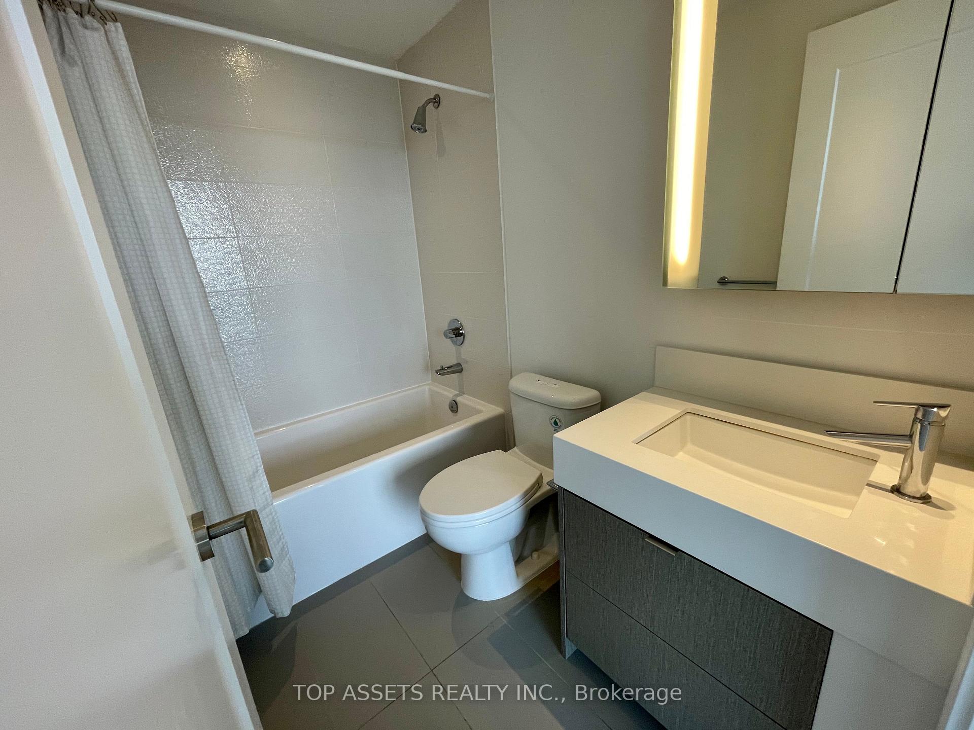 Photo 5 of Unit 6005, 10 York Street, Toronto, Waterfront Communities — HOMEH