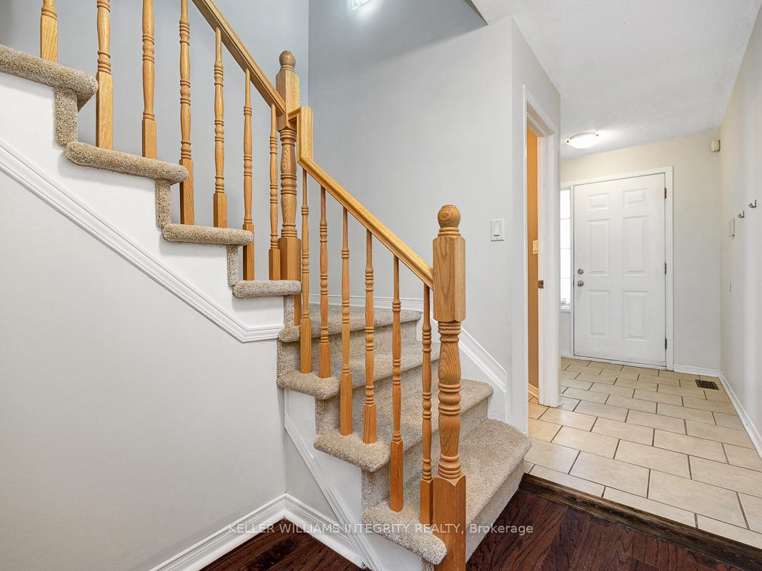 Photo 4 of 2598 Crosscut Terrace, Ottawa, Emerald Woods/Sawmill Creek — HOMEH