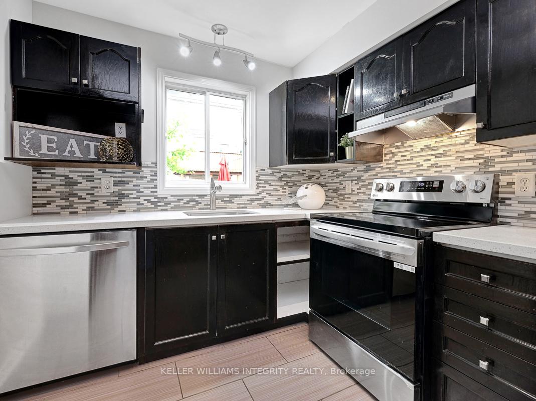 Photo 20 of 2598 Crosscut Terrace, Ottawa, Emerald Woods/Sawmill Creek — HOMEH