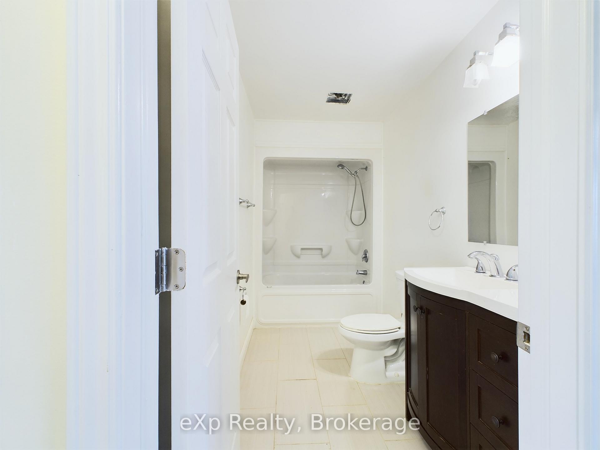 Photo 12 of Unit 4, 55 Regent Street, Arran-Elderslie — HOMEH