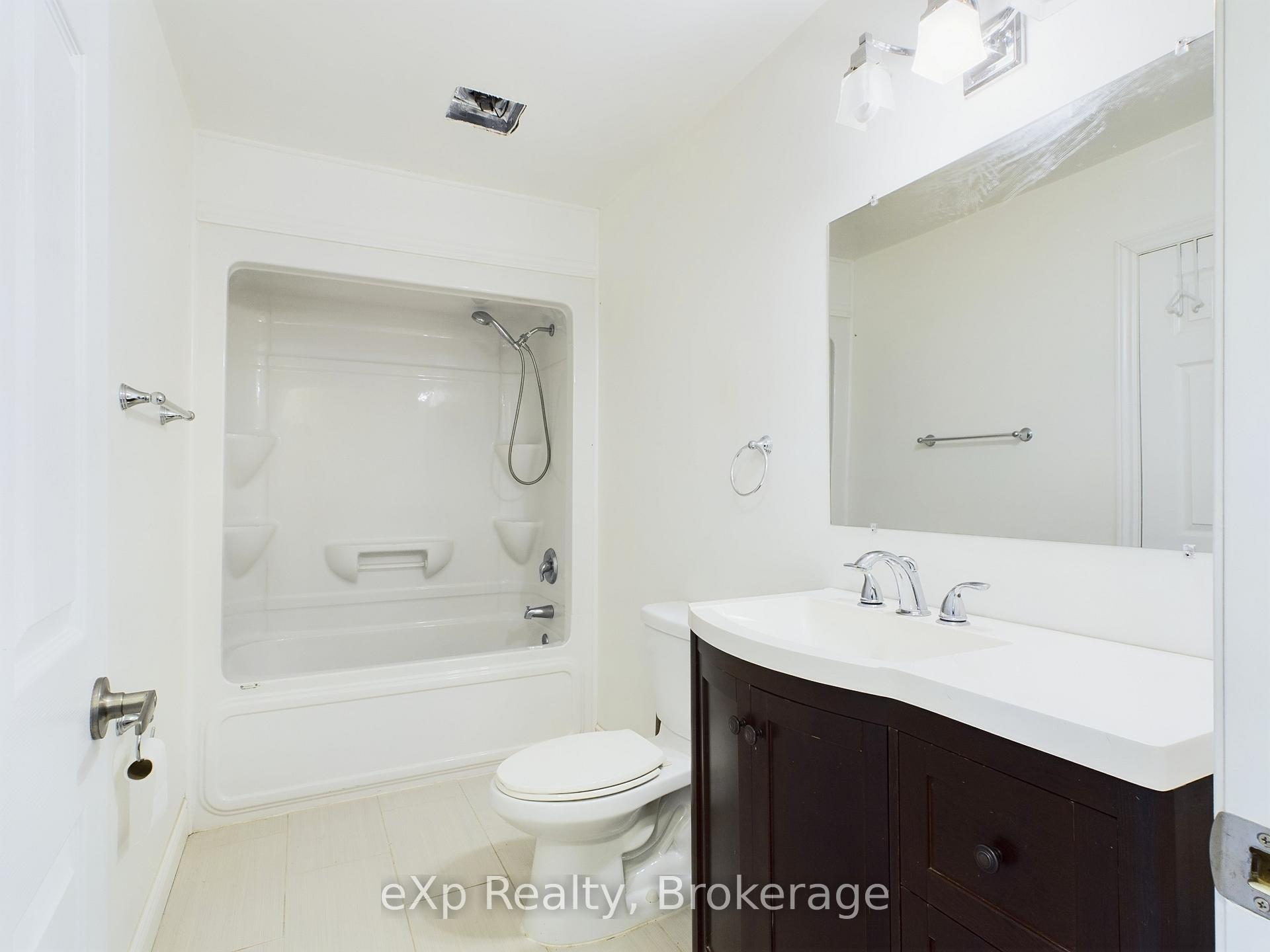 Photo 13 of Unit 4, 55 Regent Street, Arran-Elderslie — HOMEH