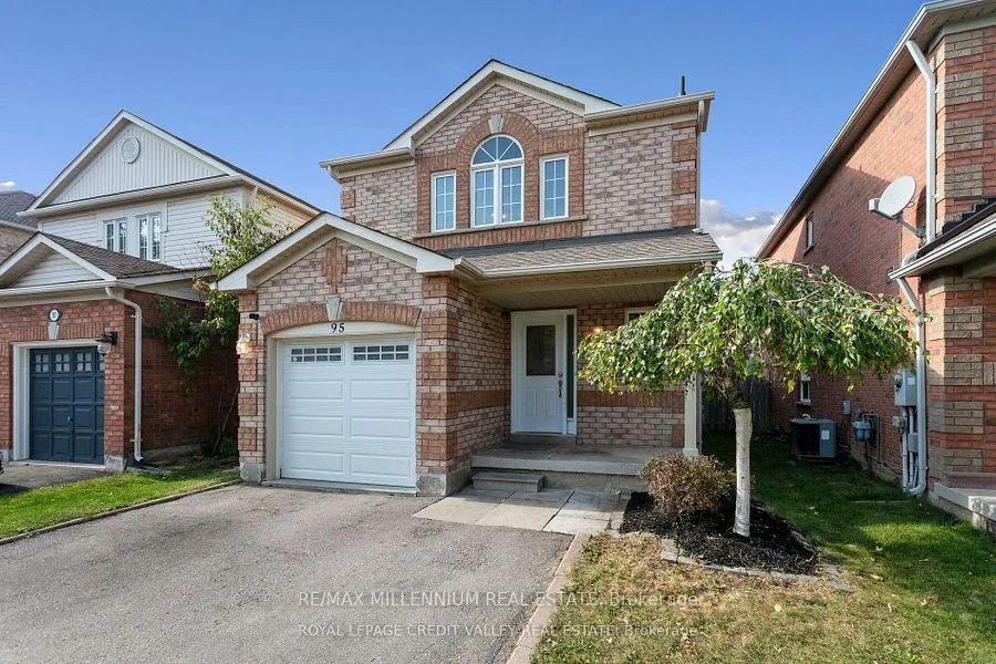 Photo 2 of 95 Woodhaven Drive, Brampton, Fletcher's Meadow — HOMEH