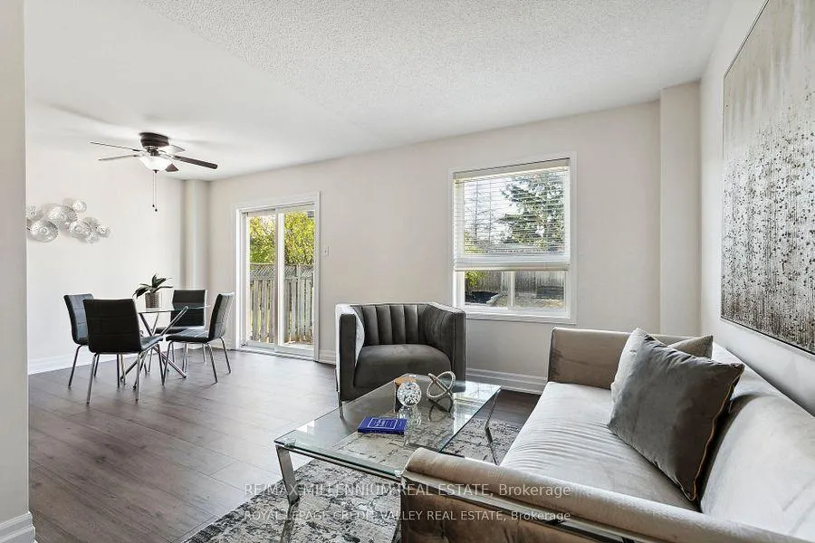 Photo 17 of 95 Woodhaven Drive, Brampton, Fletcher's Meadow — HOMEH