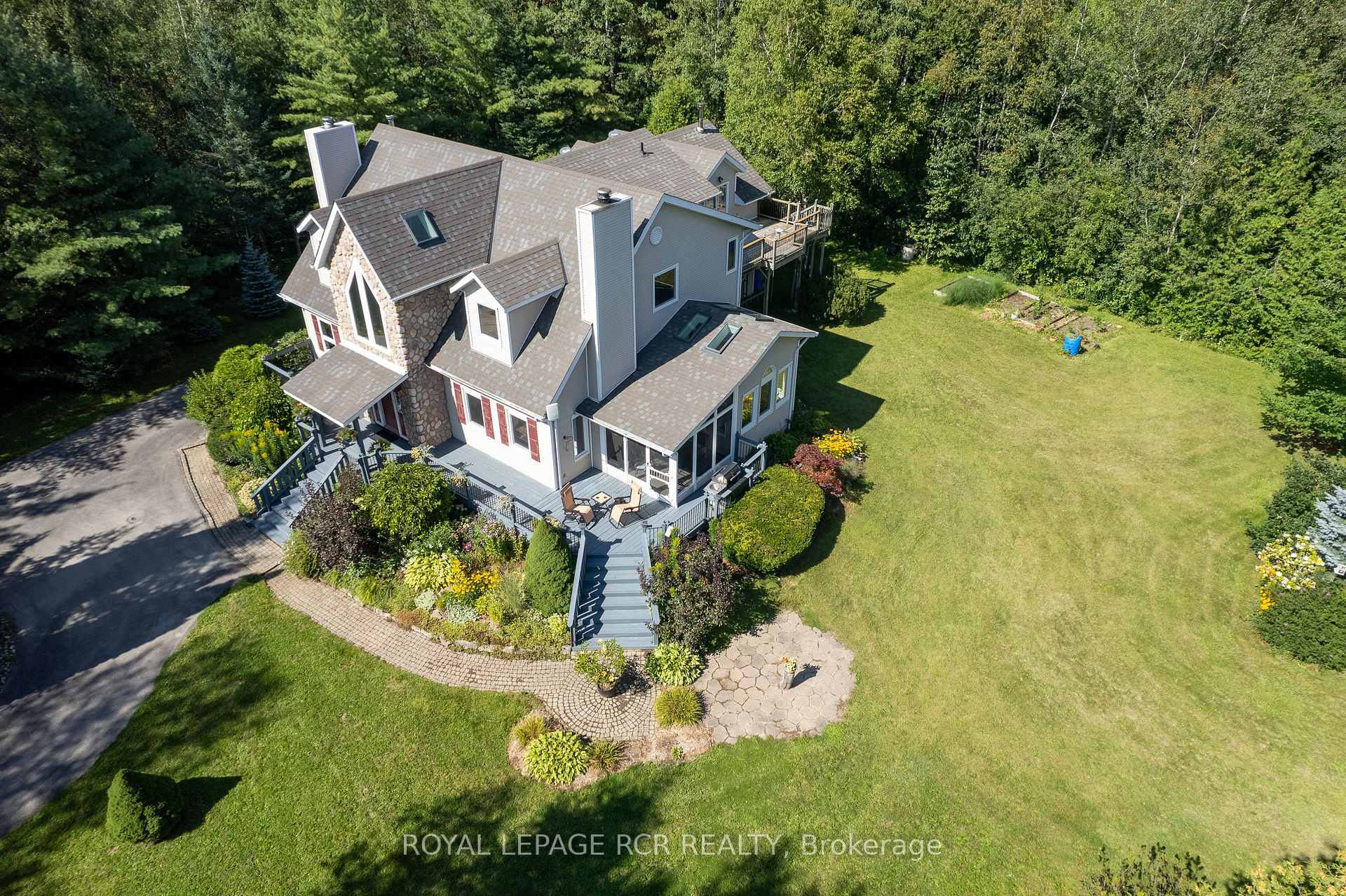 Photo 4 of 5823 Eighth Line, Erin, Rural Erin — HOMEH