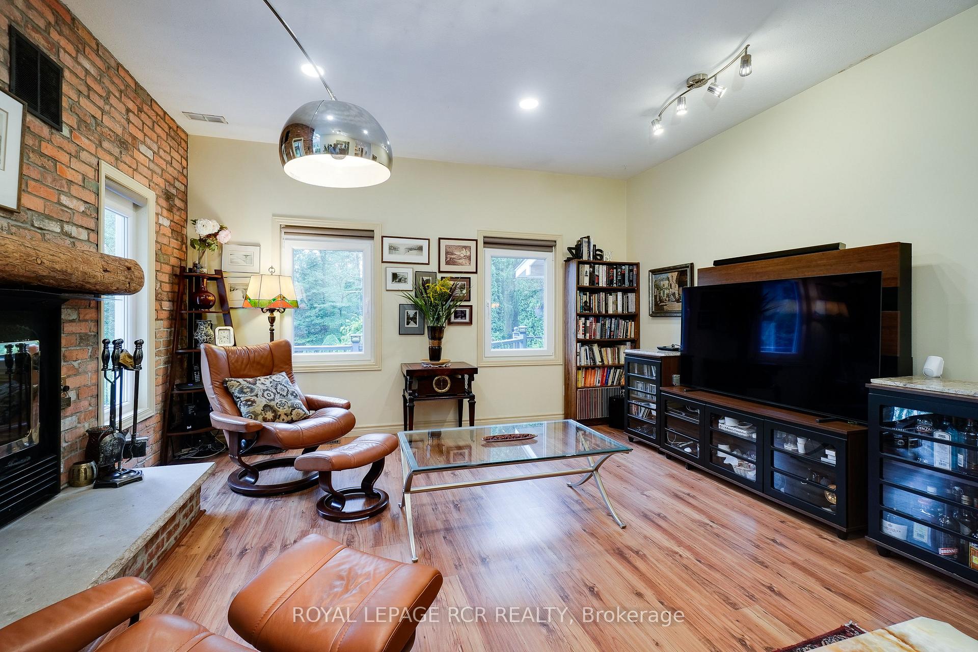 Photo 10 of 5823 Eighth Line, Erin, Rural Erin — HOMEH