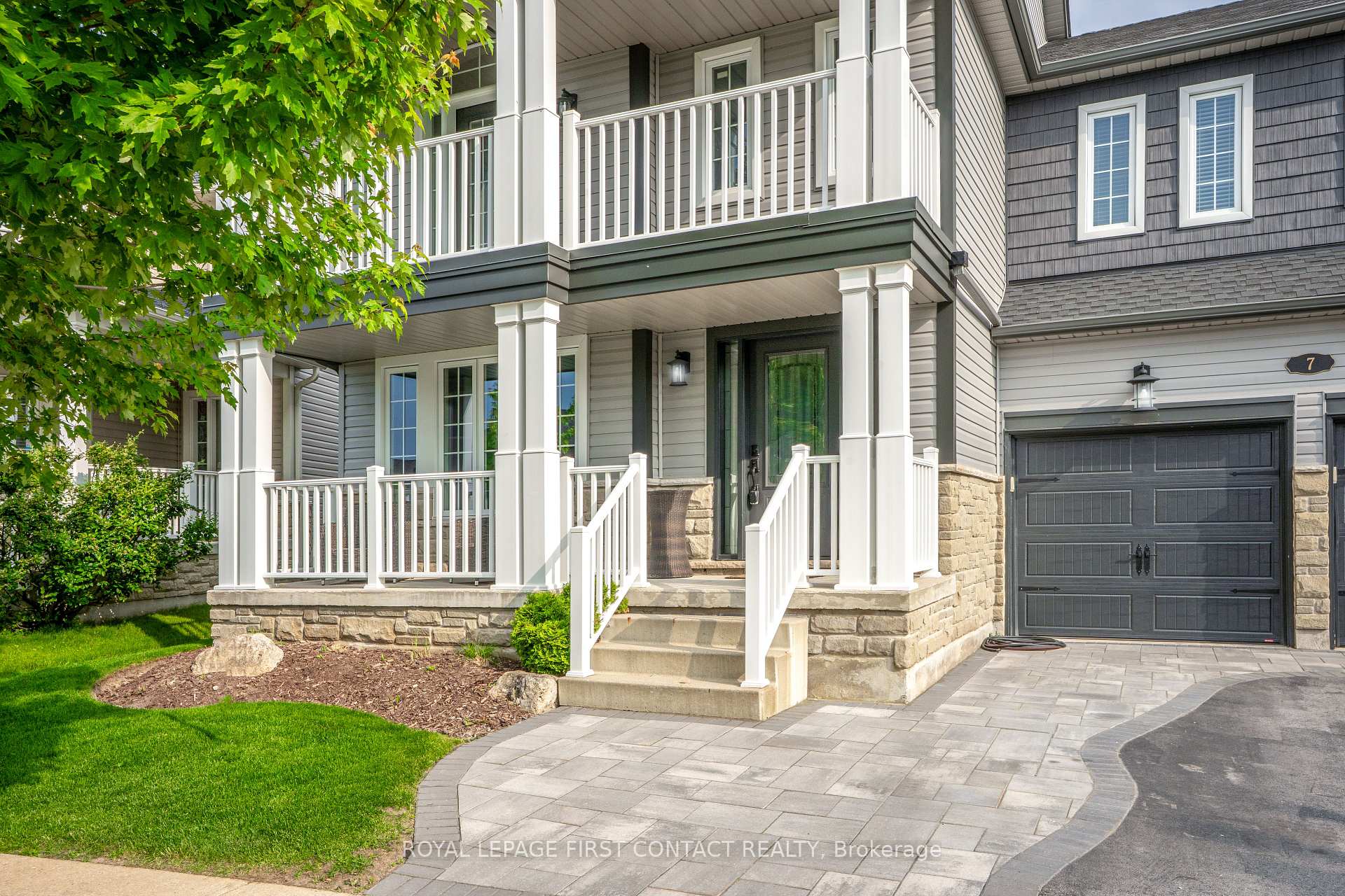 Photo 2 of 7 Counsellor Terrace, Barrie, Innis-Shore — HOMEH