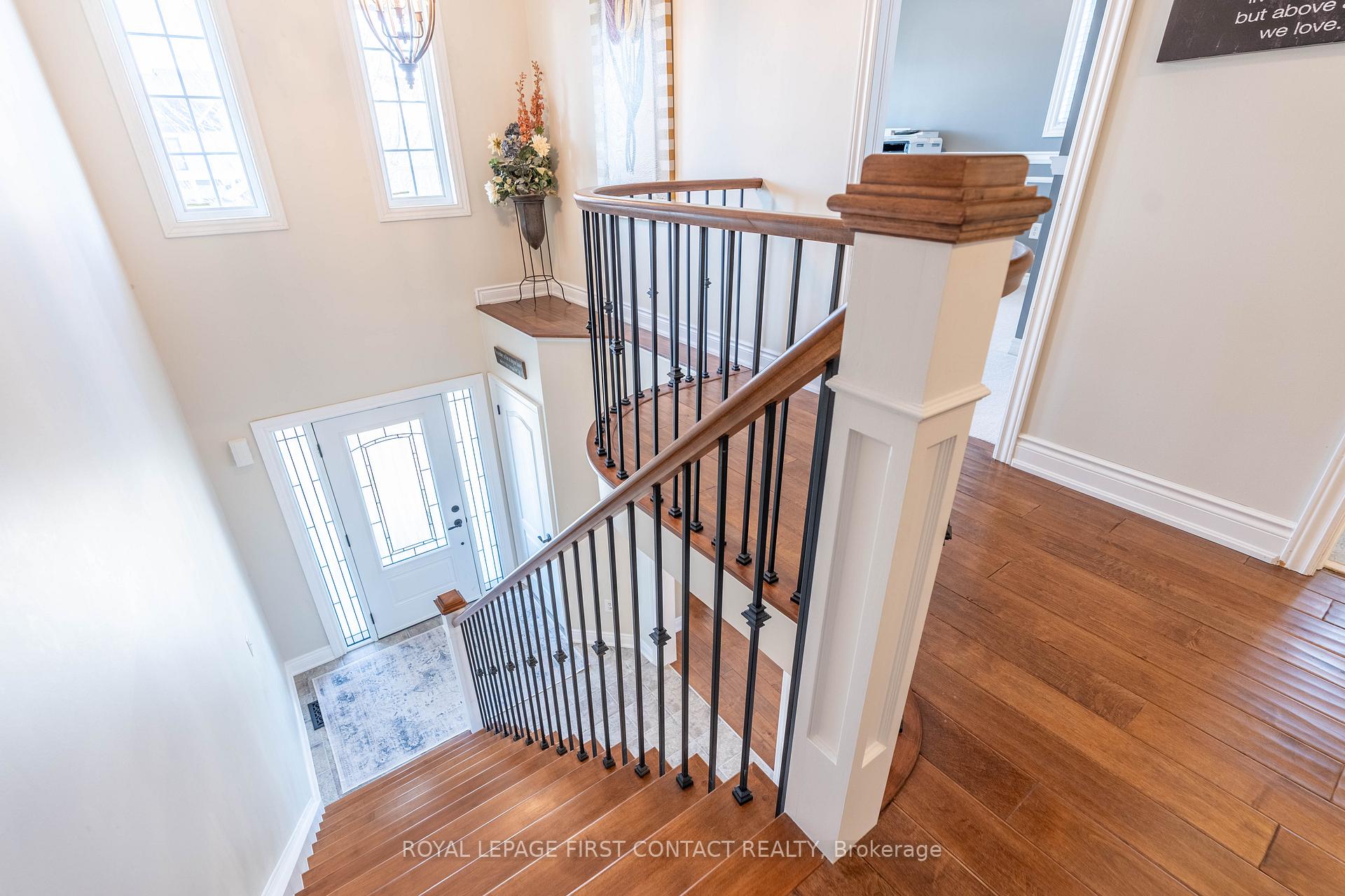 Photo 12 of 7 Counsellor Terrace, Barrie, Innis-Shore — HOMEH