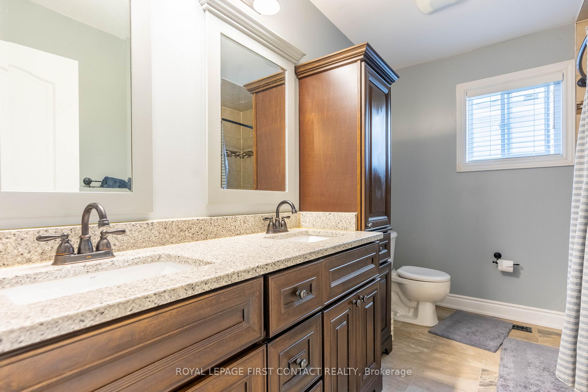 Photo 19 of 7 Counsellor Terrace, Barrie, Innis-Shore — HOMEH