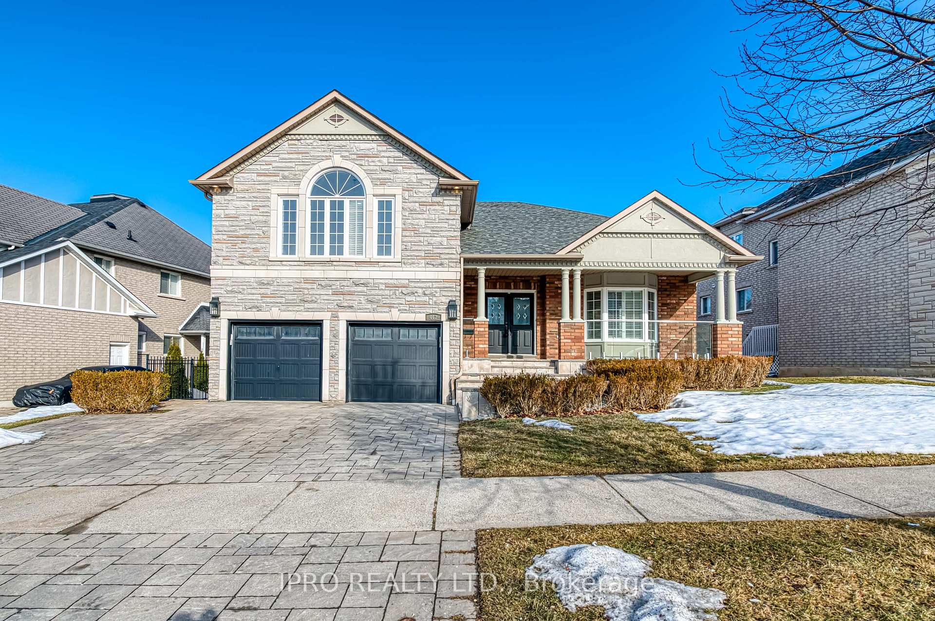 Front of 462 Delaney Drive