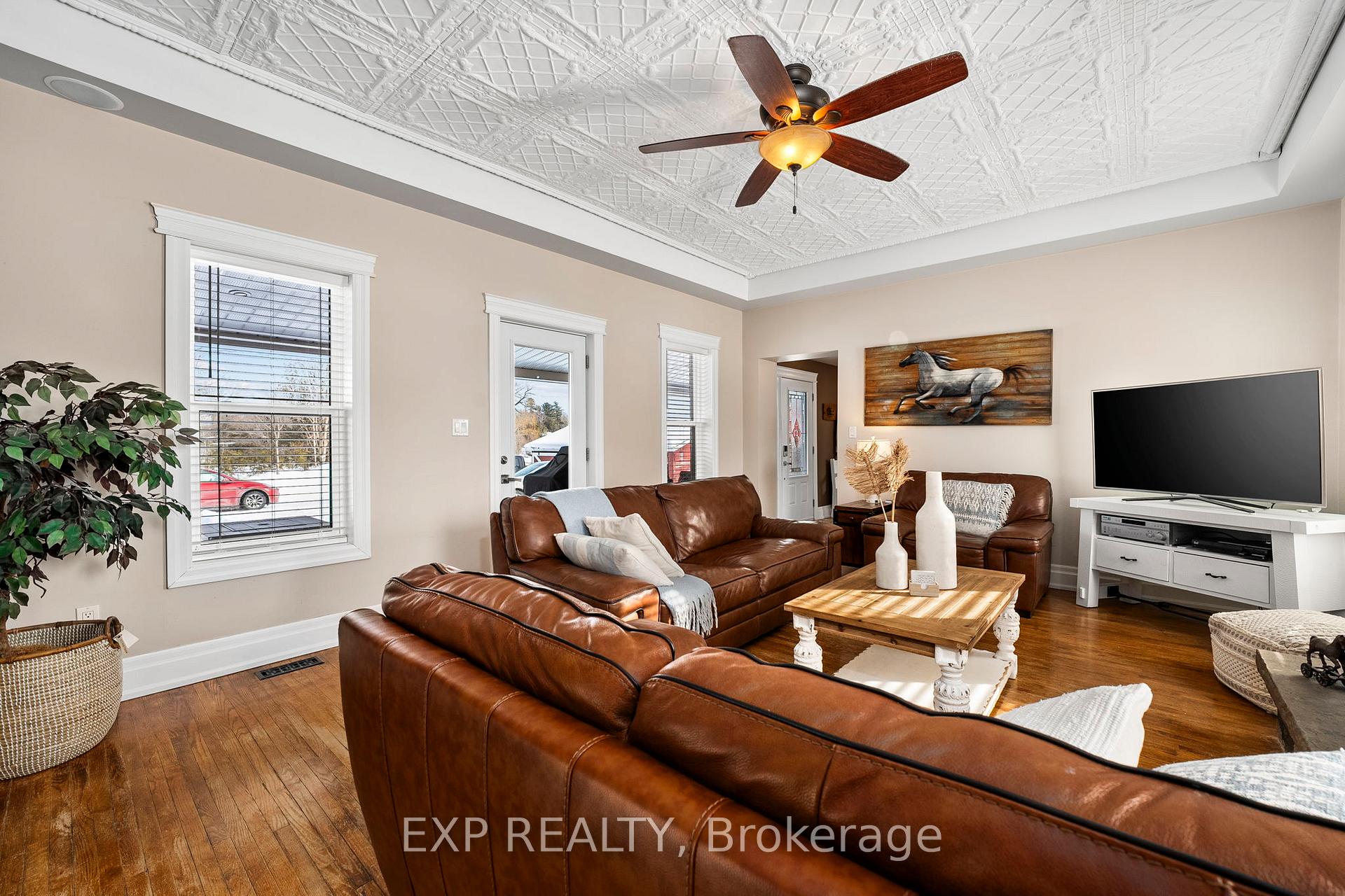 Photo 15 of 1742 Cameron Street W, Brock, Cannington — HOMEH