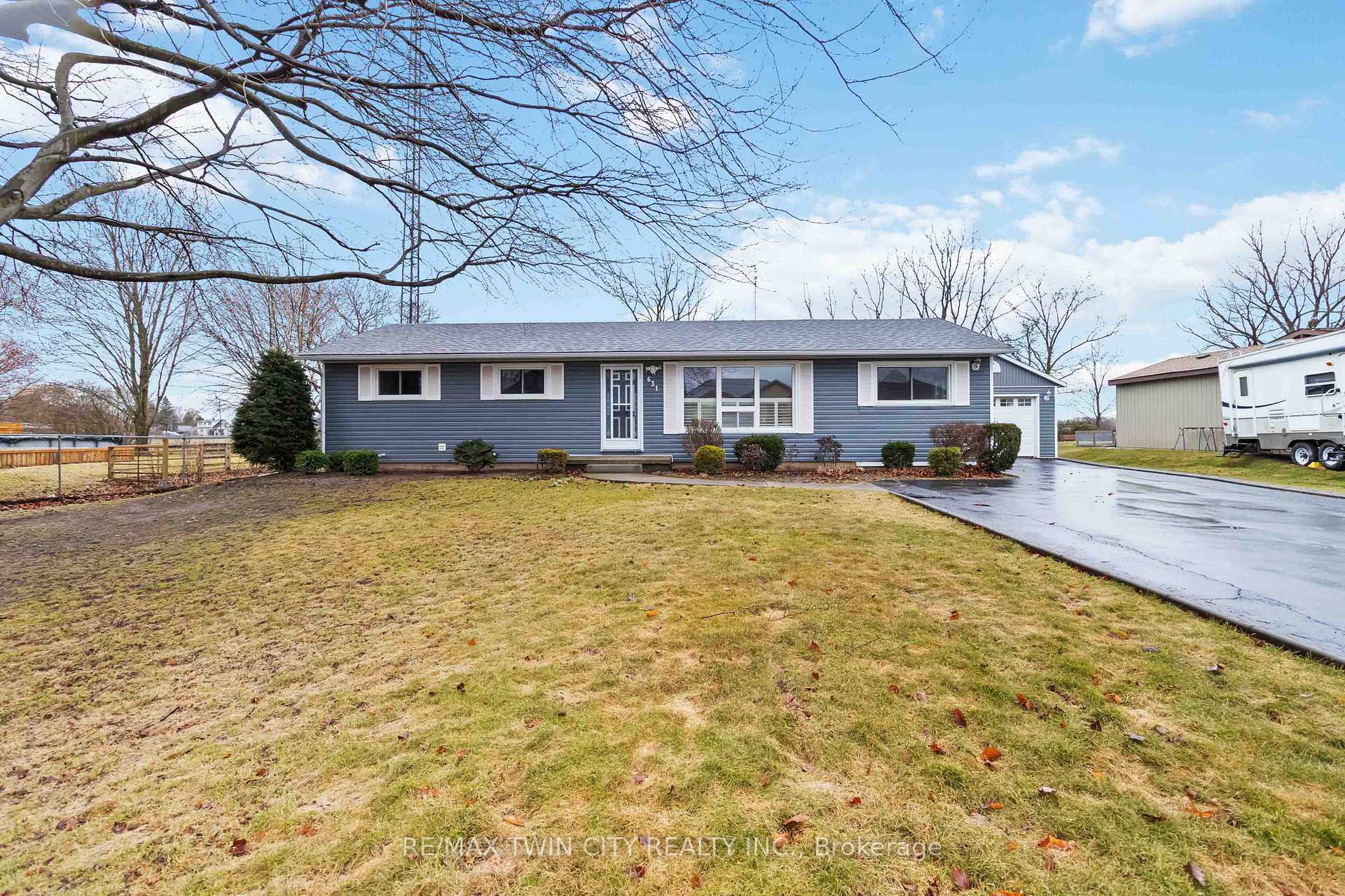 Photo 1 of 631 Mount Pleasant Road, Brant, Brantford Twp — HOMEH