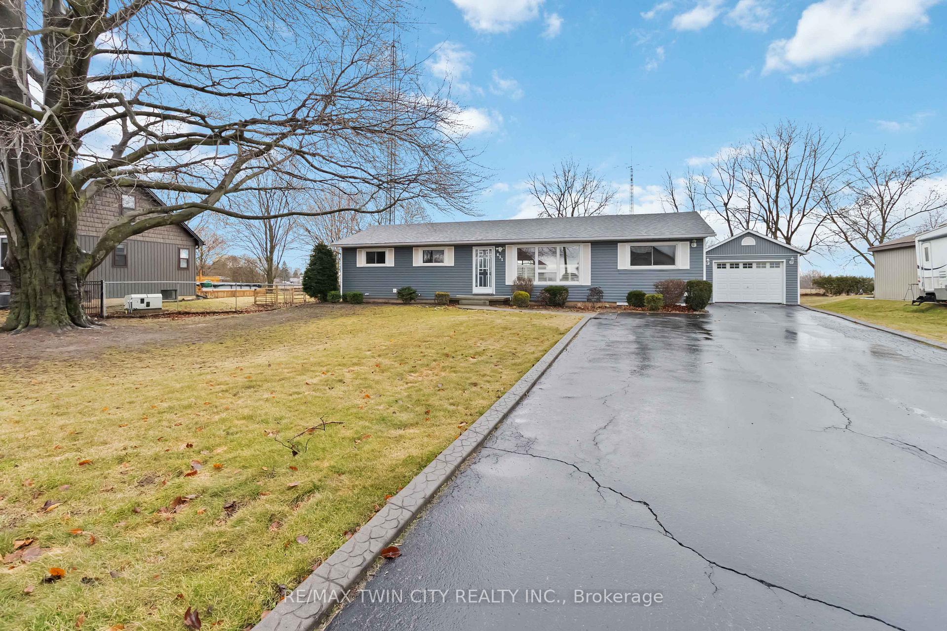 Photo 2 of 631 Mount Pleasant Road, Brant, Brantford Twp — HOMEH