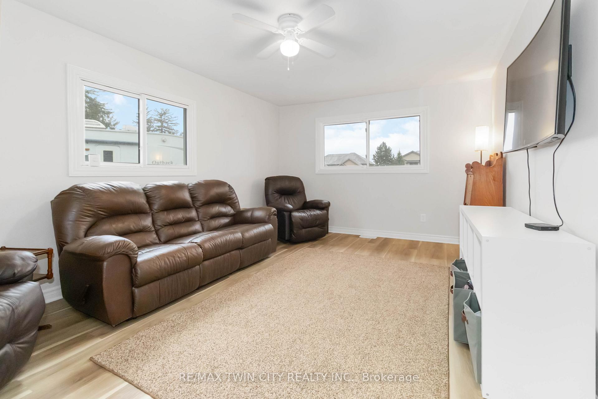Photo 15 of 631 Mount Pleasant Road, Brant, Brantford Twp — HOMEH