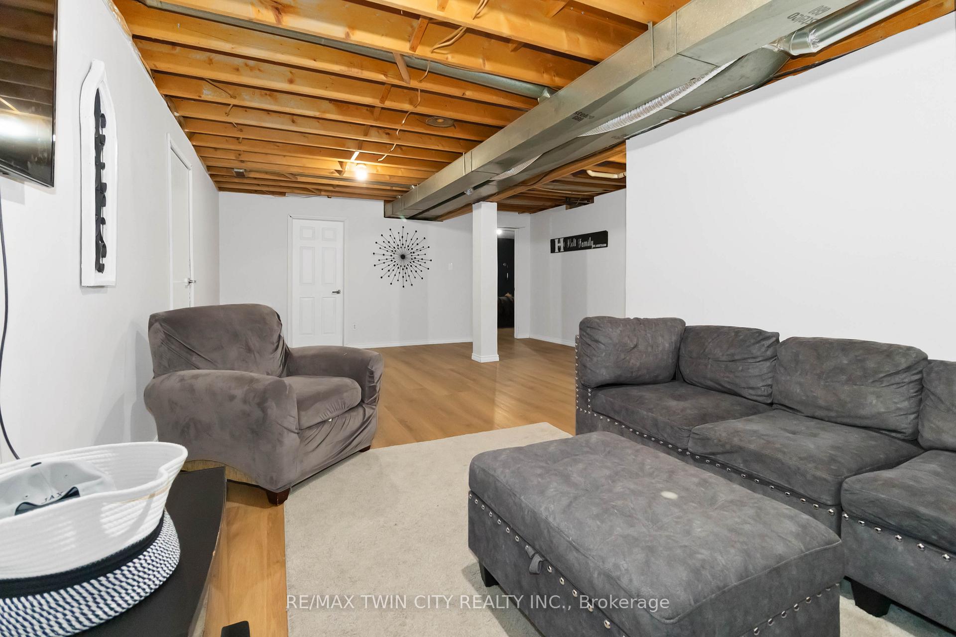 Photo 24 of 631 Mount Pleasant Road, Brant, Brantford Twp — HOMEH