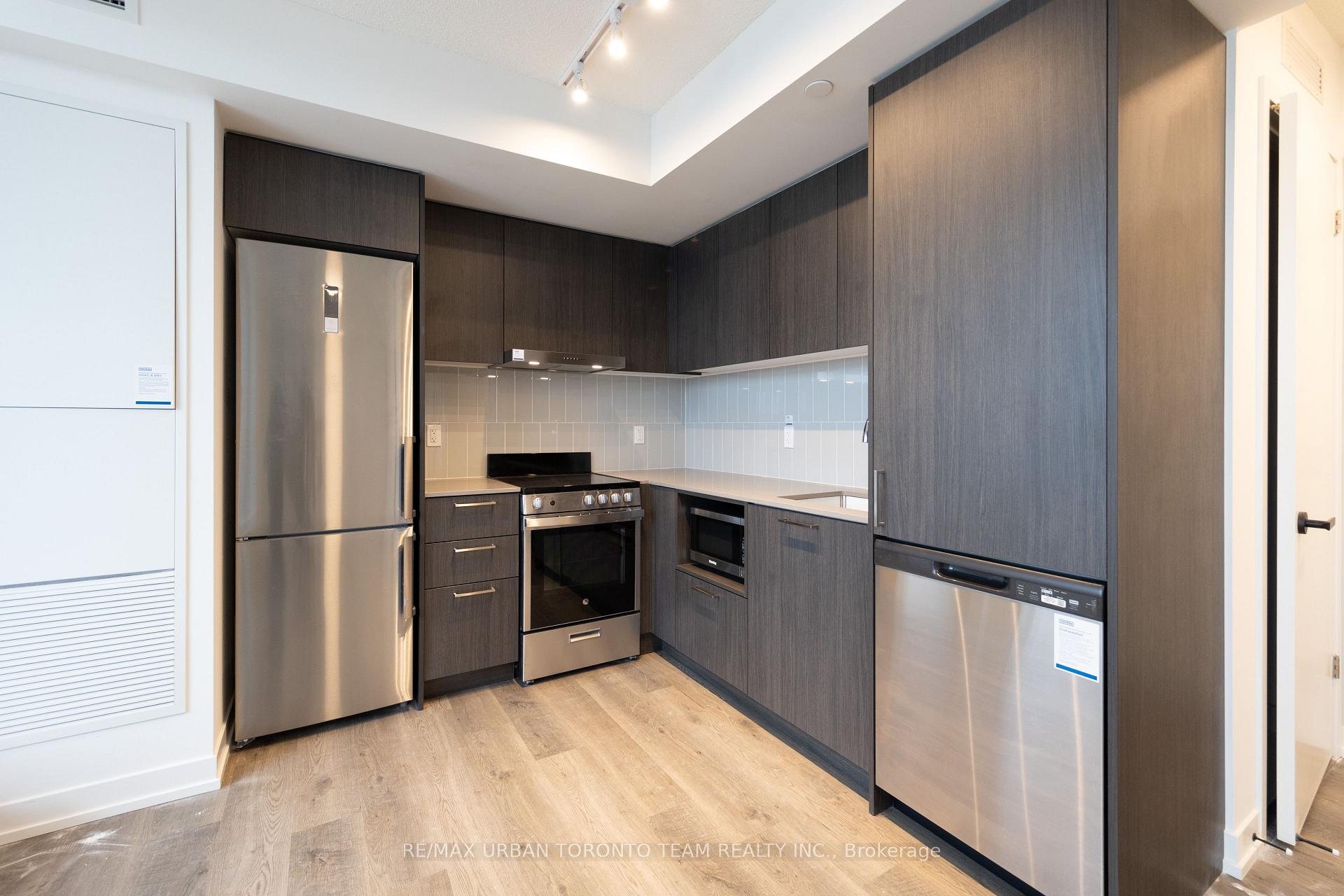 Photo 2 of Unit 712, 195 Commerce Street, Vaughan, Vaughan Corporate Centre — HOMEH