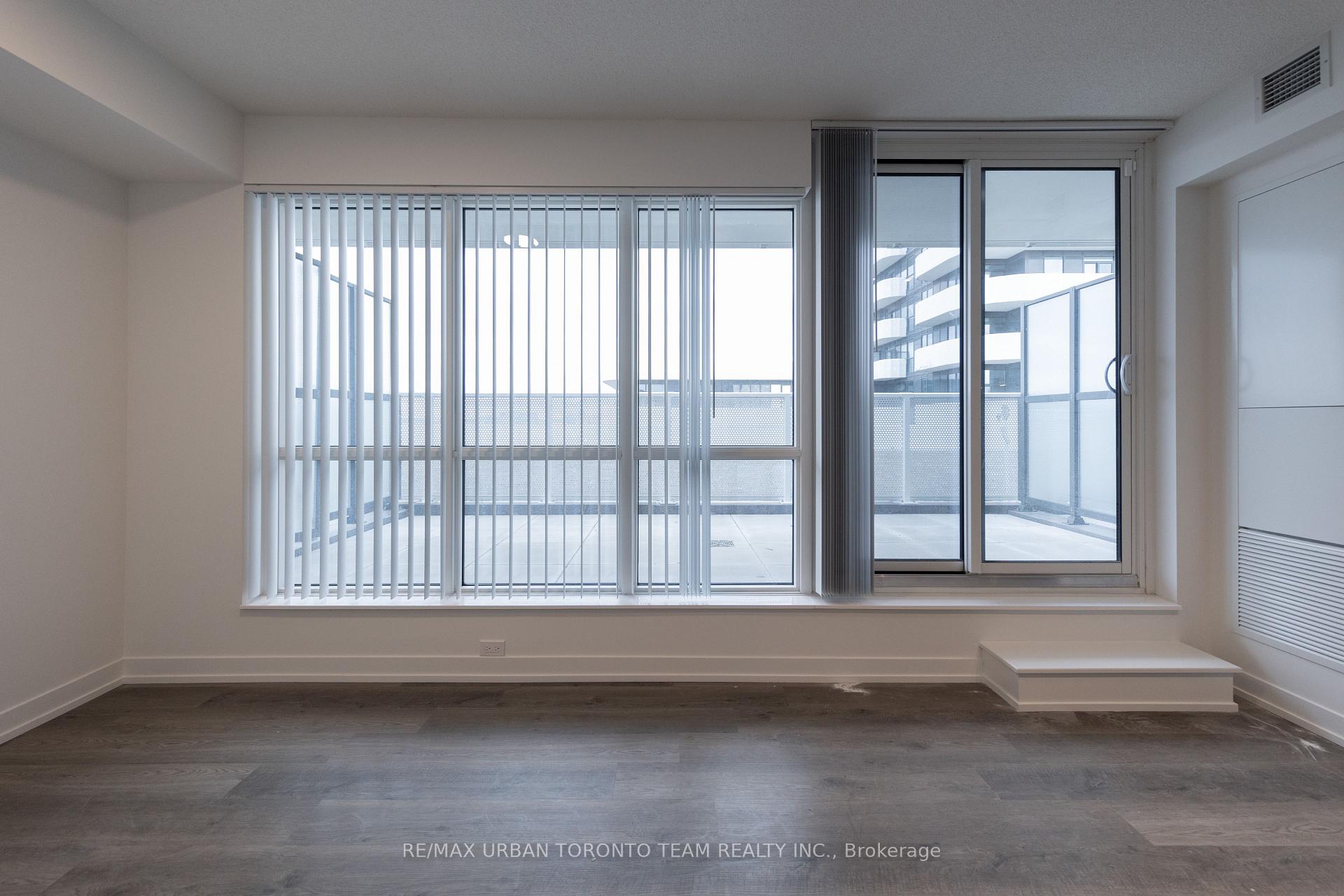 Photo 4 of Unit 712, 195 Commerce Street, Vaughan, Vaughan Corporate Centre — HOMEH