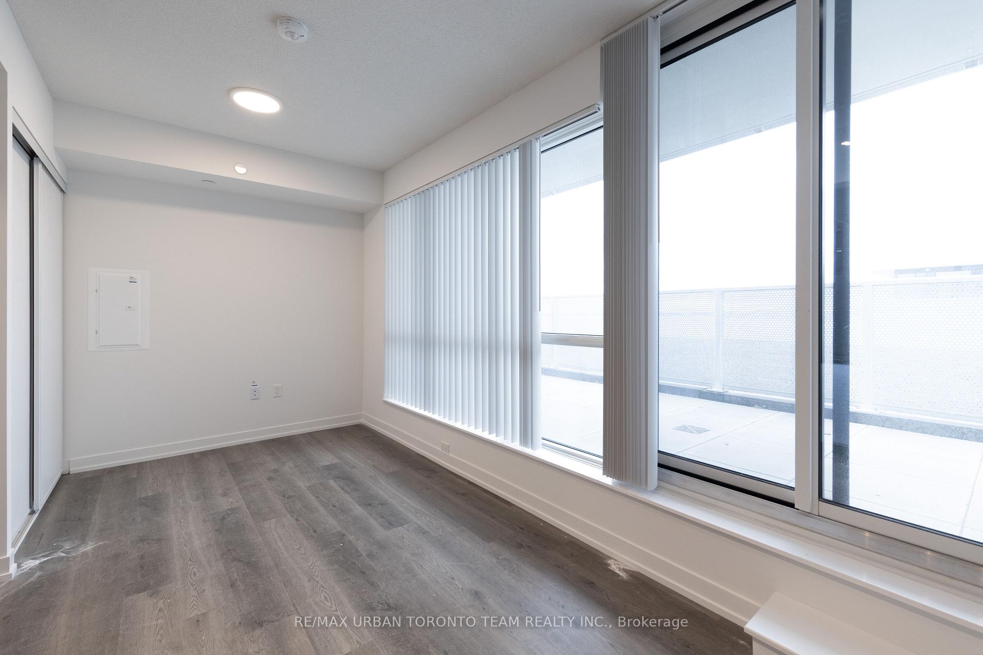Photo 5 of Unit 712, 195 Commerce Street, Vaughan, Vaughan Corporate Centre — HOMEH