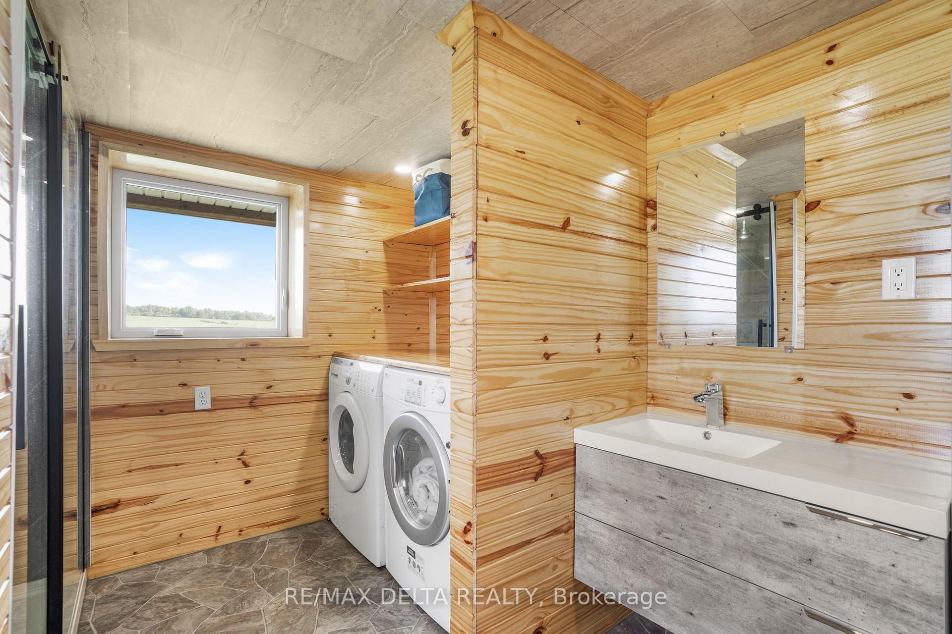 Photo 8 of 1554 Nixon Road, Champlain, Champlain Twp — HOMEH