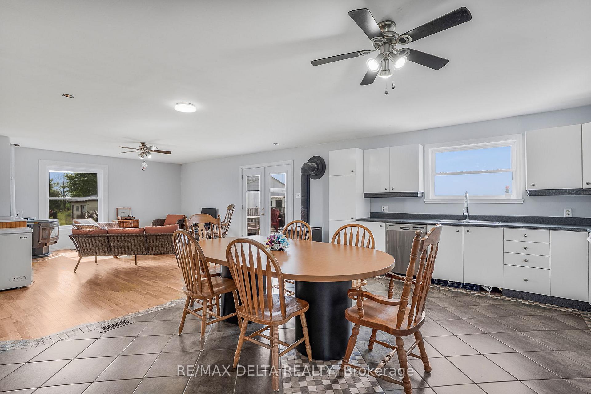 Photo 15 of 1554 Nixon Road, Champlain, Champlain Twp — HOMEH