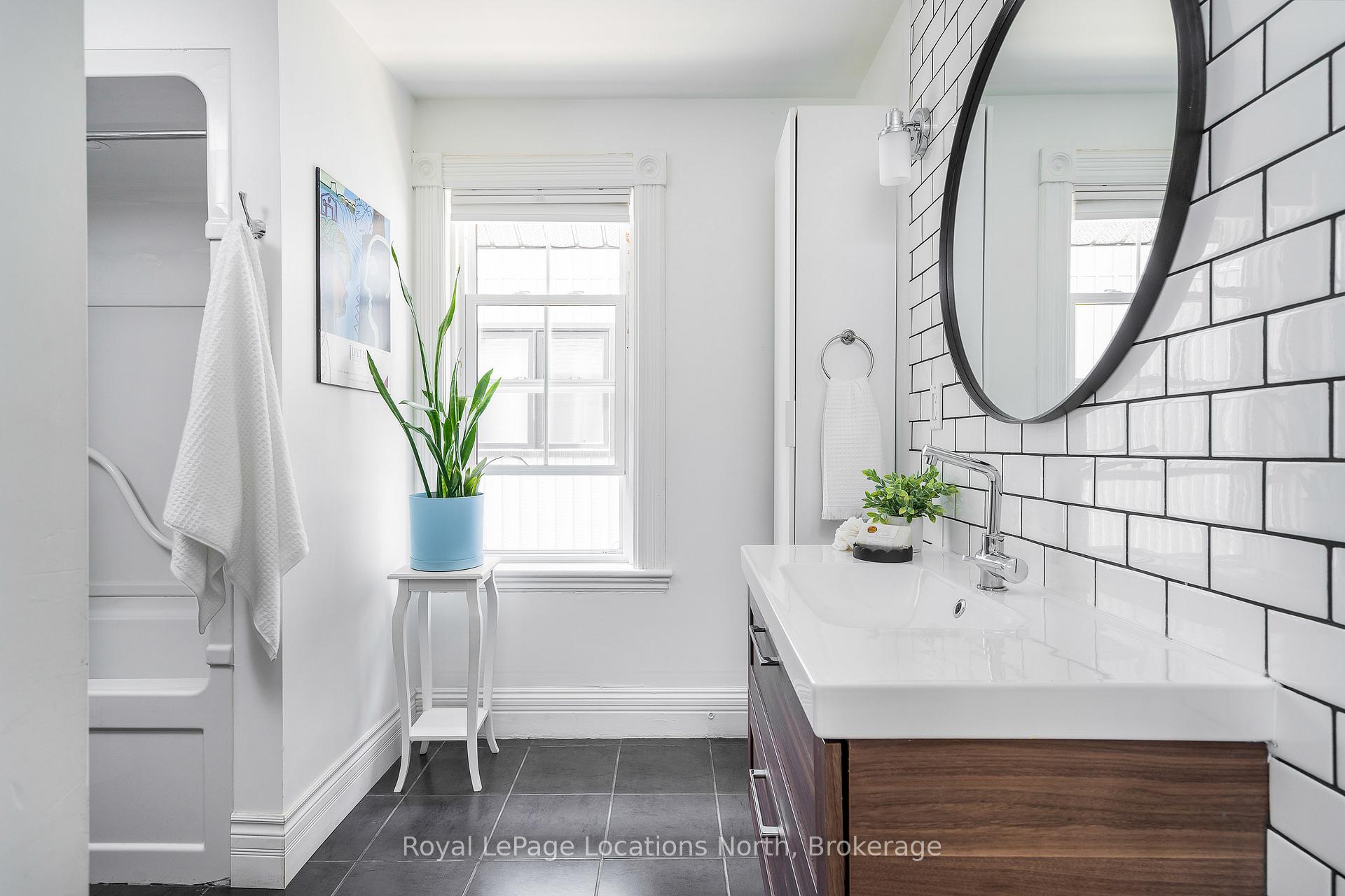 Photo 27 of 344 Birch Street, Collingwood — HOMEH