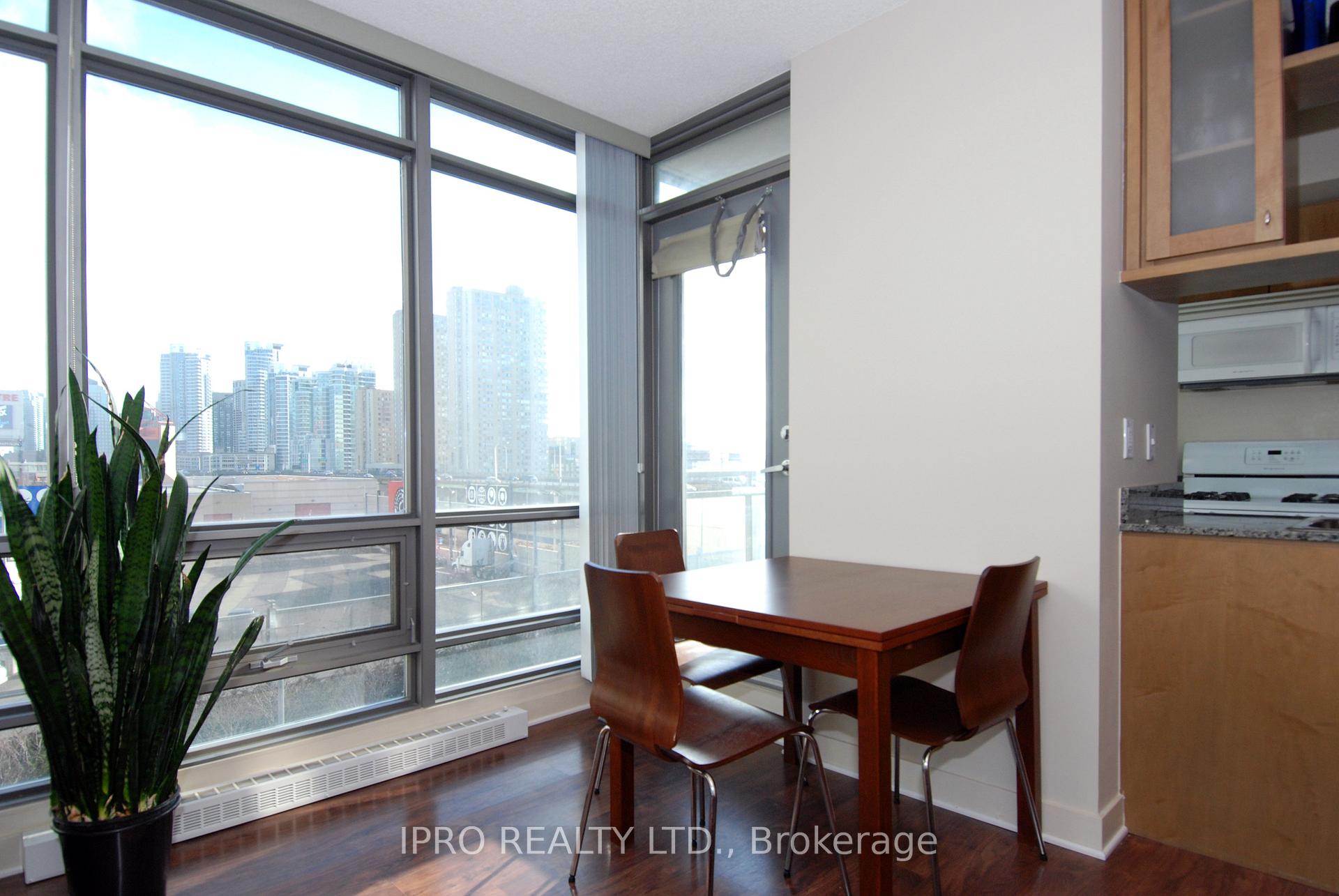 Photo 8 of Unit 310, 5 Mariner Terrace, Toronto, Waterfront Communities — HOMEH