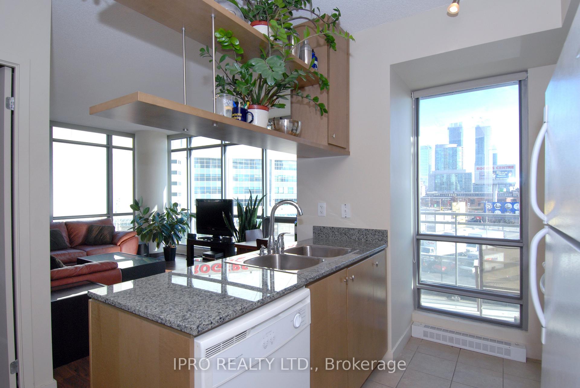 Photo 11 of Unit 310, 5 Mariner Terrace, Toronto, Waterfront Communities — HOMEH