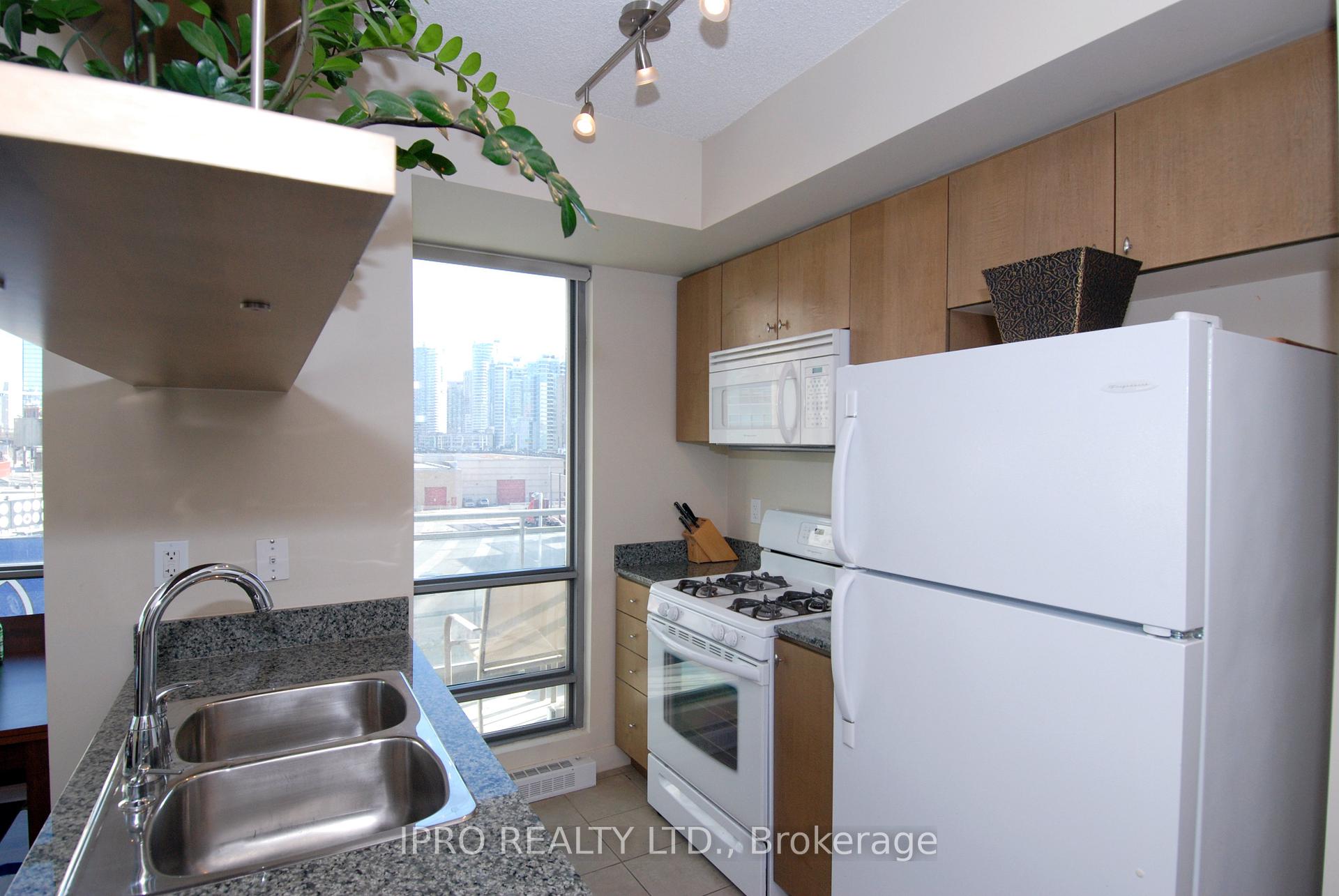 Photo 12 of Unit 310, 5 Mariner Terrace, Toronto, Waterfront Communities — HOMEH