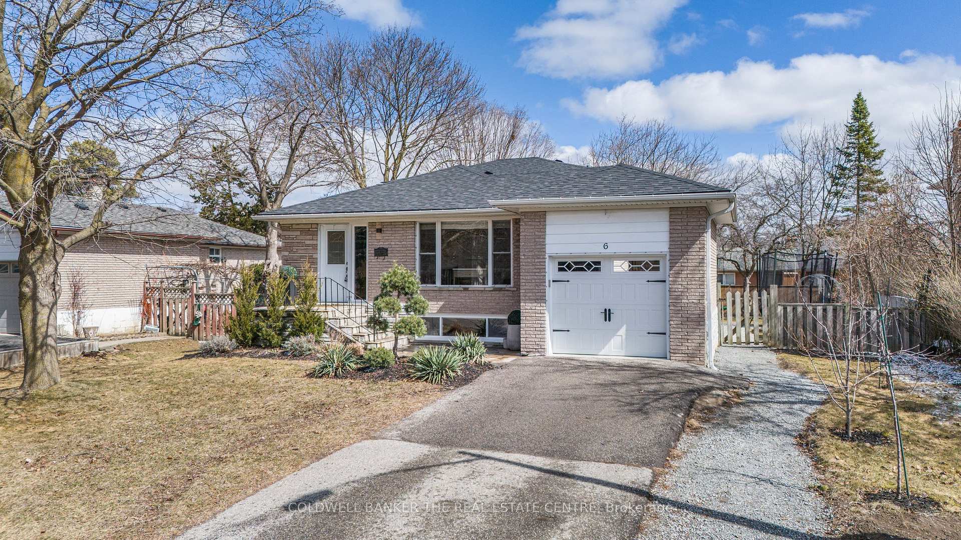 Photo 2 of 6 Boulding Drive, Aurora, Aurora Heights — HOMEH