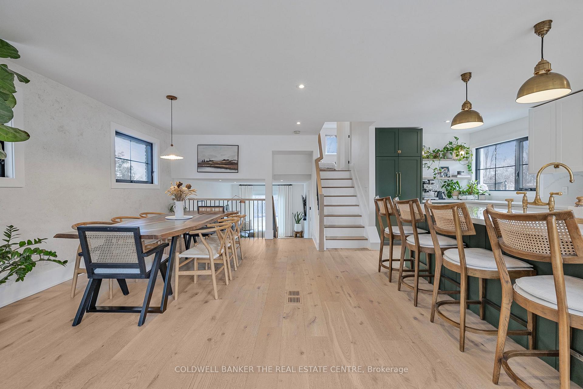 Photo 8 of 6 Boulding Drive, Aurora, Aurora Heights — HOMEH