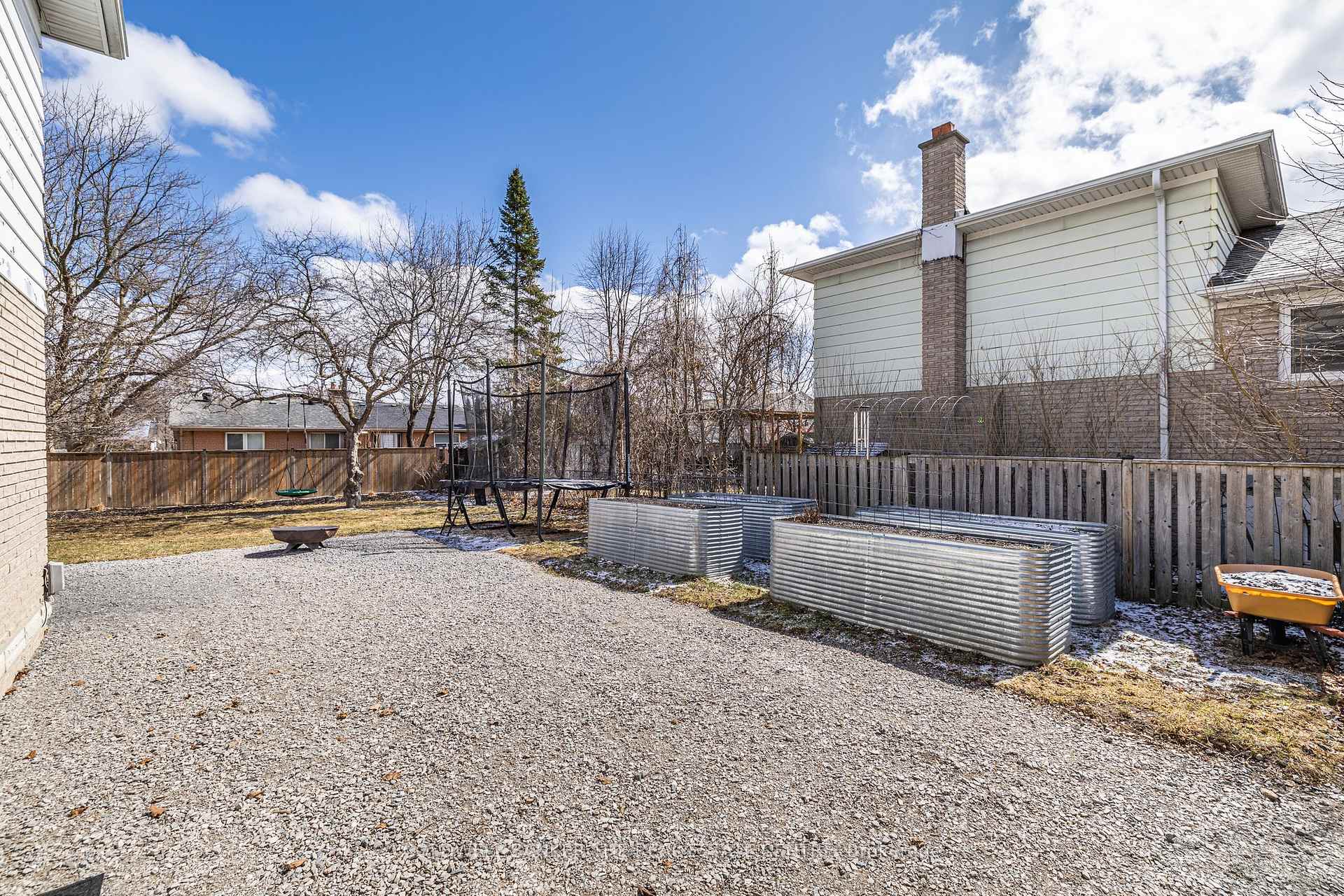 Photo 31 of 6 Boulding Drive, Aurora, Aurora Heights — HOMEH