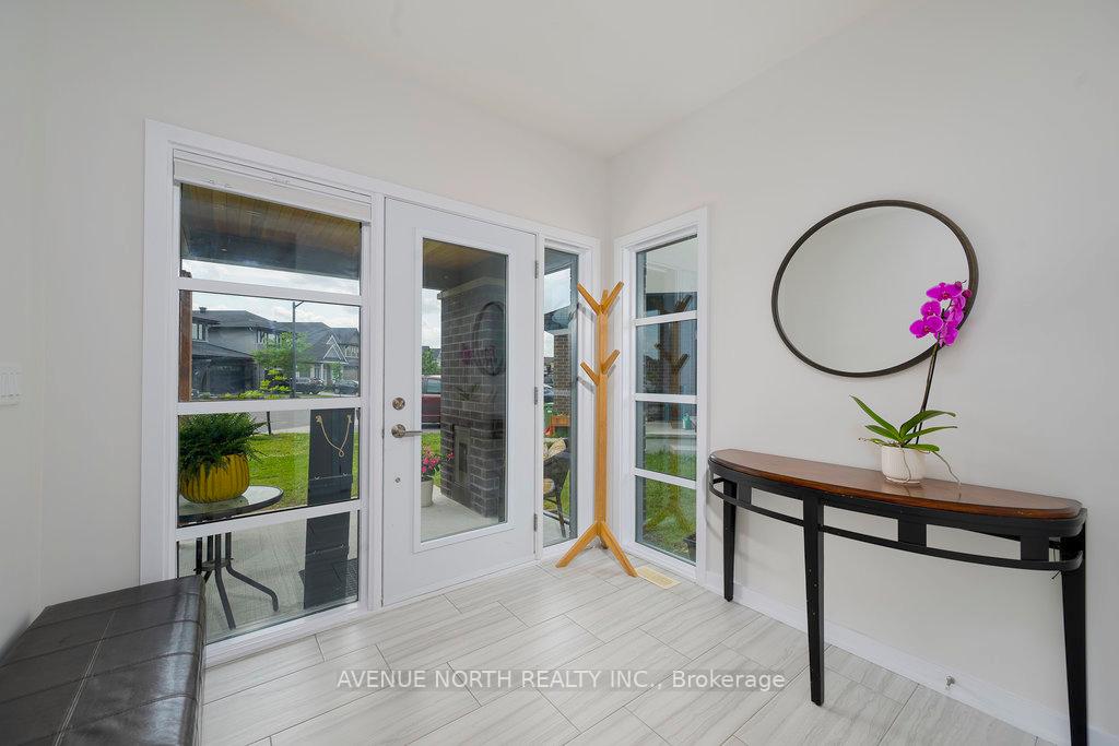 Photo 3 of 357 Big Dipper Street, Ottawa, Riverside South/Gloucester Glen — HOMEH