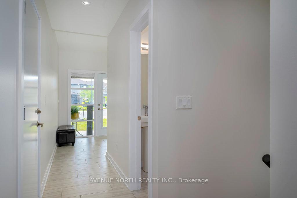 Photo 8 of 357 Big Dipper Street, Ottawa, Riverside South/Gloucester Glen — HOMEH