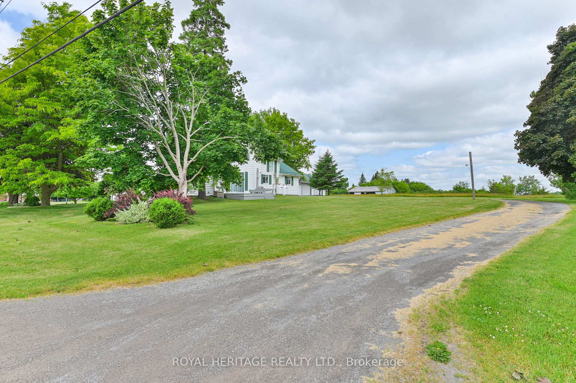 Photo 3 of 341 Casey Road, Belleville, Thurlow Ward — HOMEH