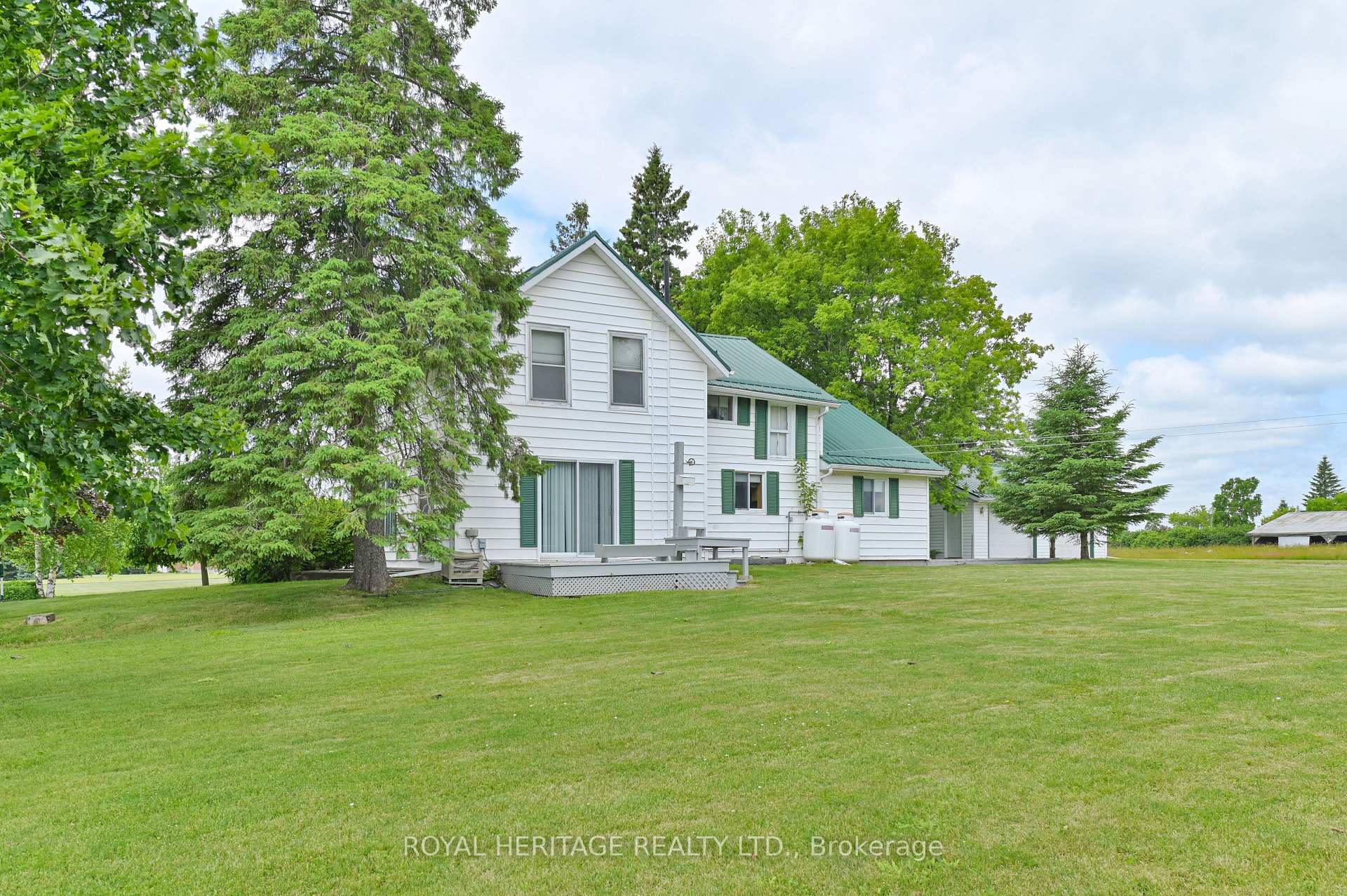 Photo 2 of 341 Casey Road, Belleville, Thurlow Ward — HOMEH
