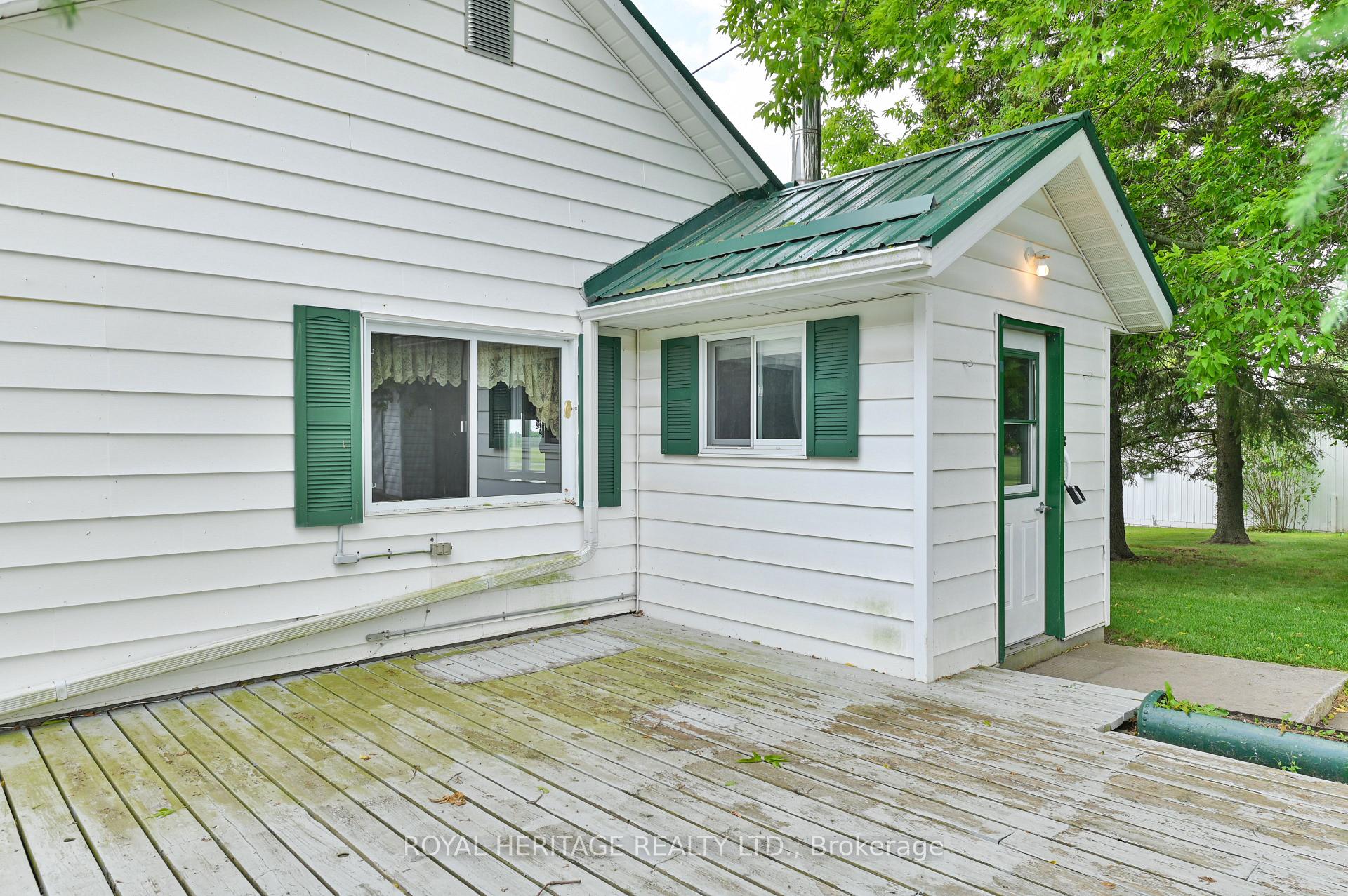 Photo 4 of 341 Casey Road, Belleville, Thurlow Ward — HOMEH