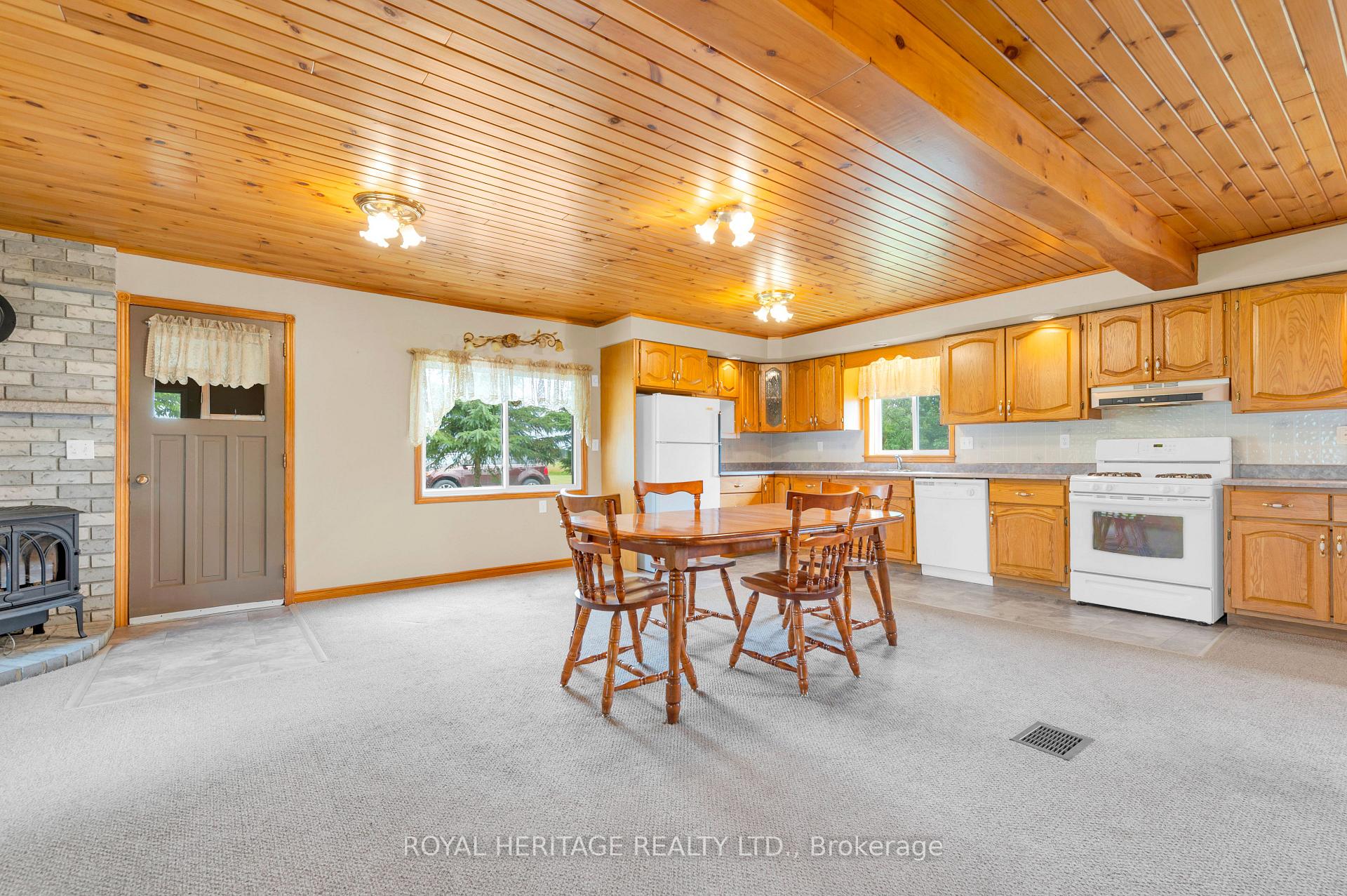 Photo 7 of 341 Casey Road, Belleville, Thurlow Ward — HOMEH