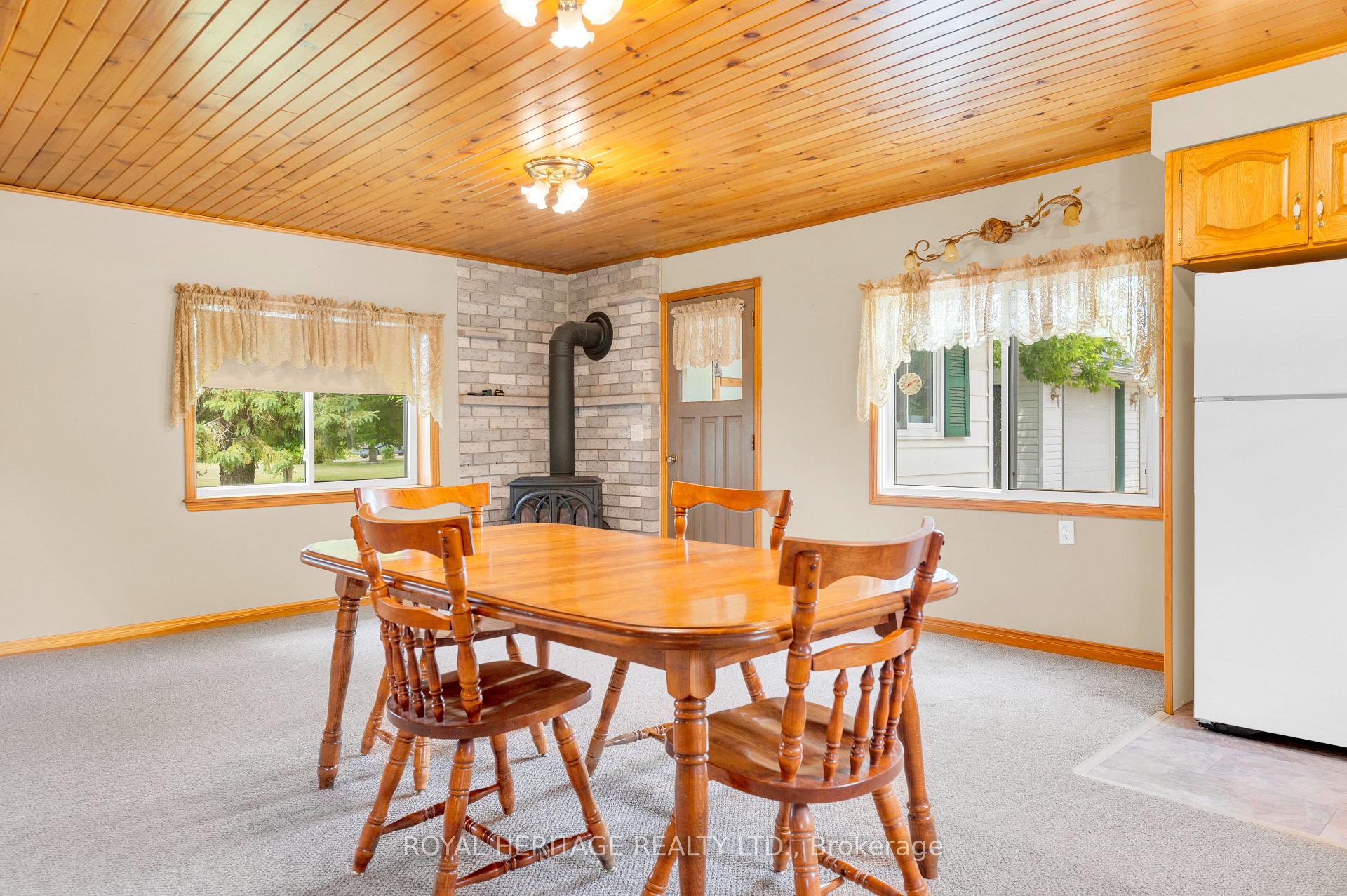 Photo 14 of 341 Casey Road, Belleville, Thurlow Ward — HOMEH