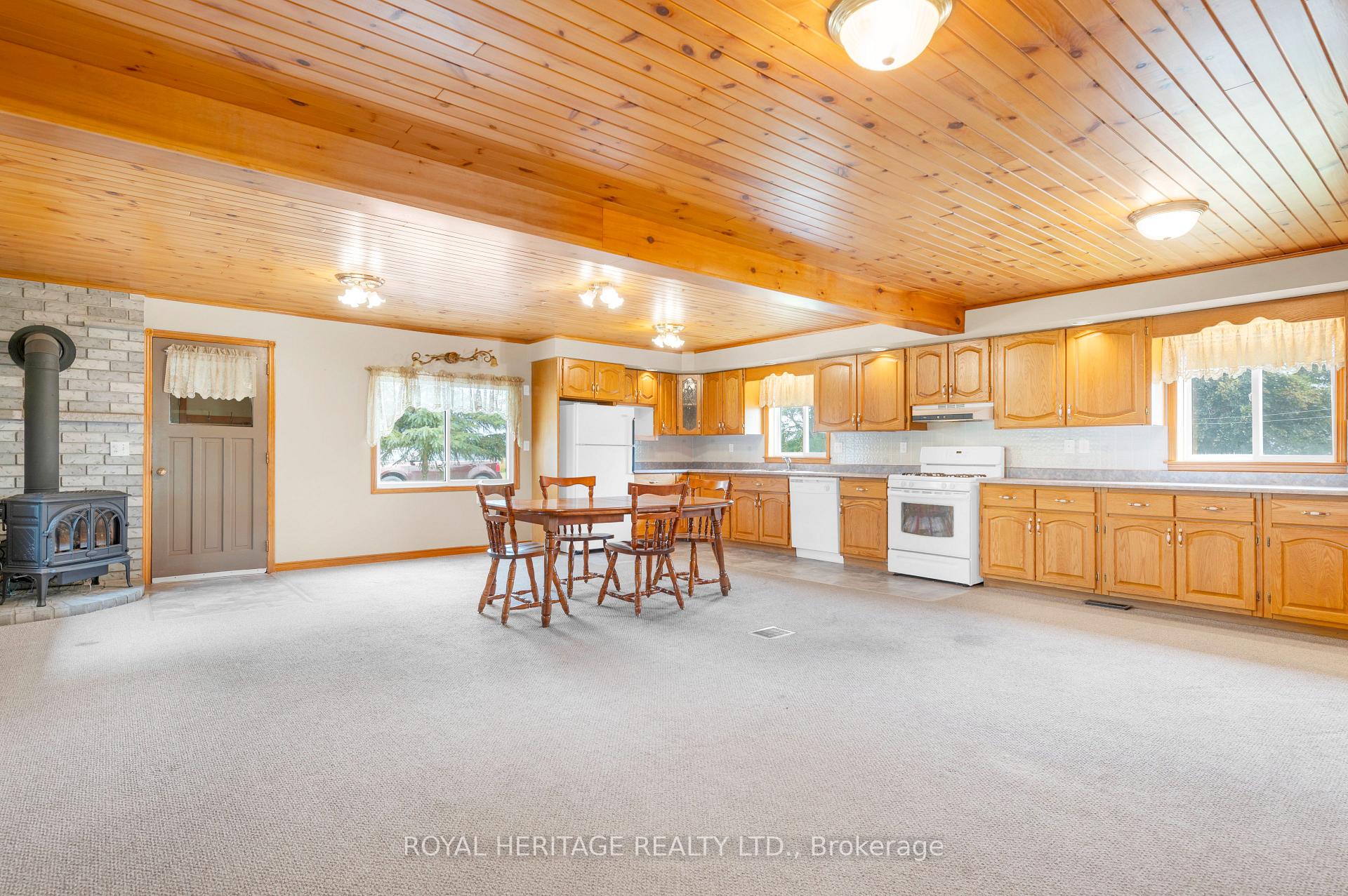 Photo 15 of 341 Casey Road, Belleville, Thurlow Ward — HOMEH