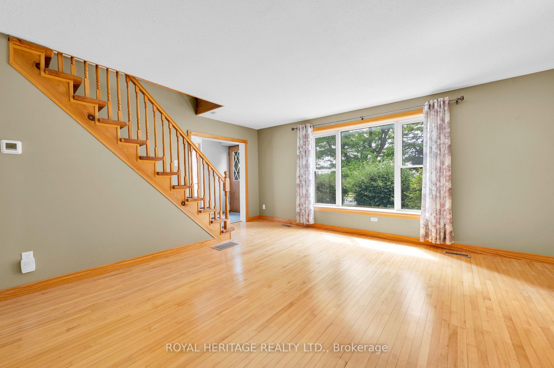 Photo 12 of 341 Casey Road, Belleville, Thurlow Ward — HOMEH