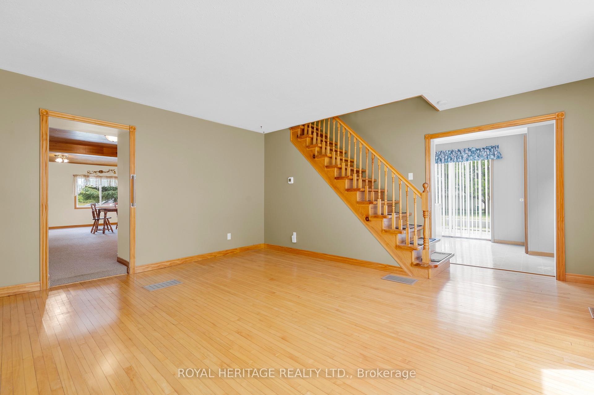 Photo 16 of 341 Casey Road, Belleville, Thurlow Ward — HOMEH