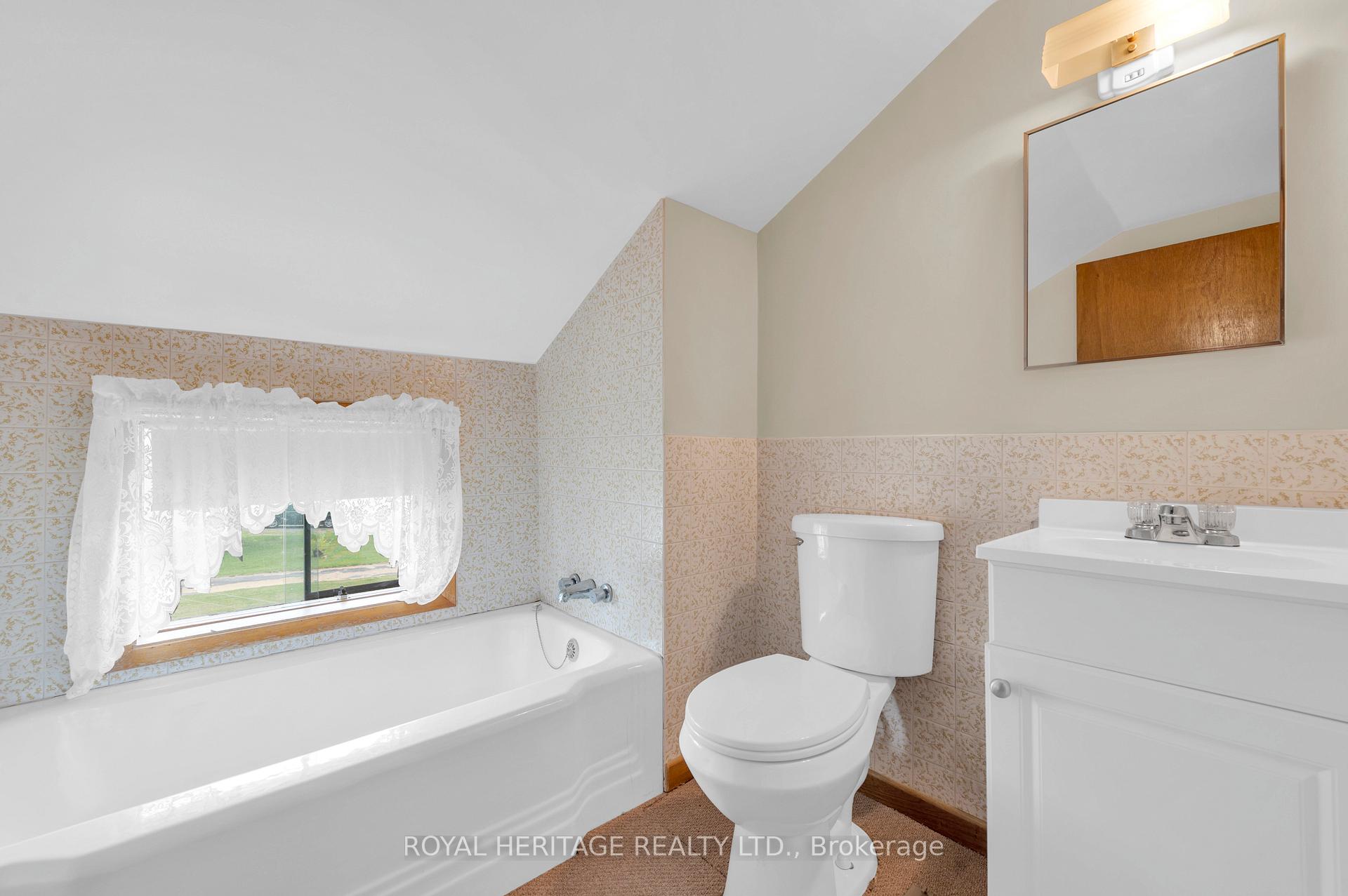 Photo 22 of 341 Casey Road, Belleville, Thurlow Ward — HOMEH