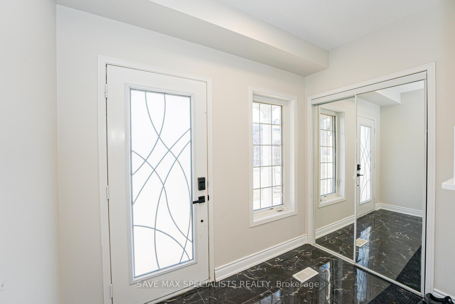 Photo 4 of 12 Bazin Road, Ajax, Central East — HOMEH
