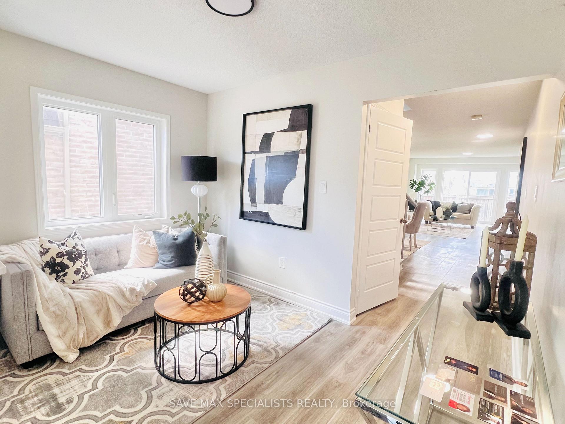Photo 7 of 12 Bazin Road, Ajax, Central East — HOMEH