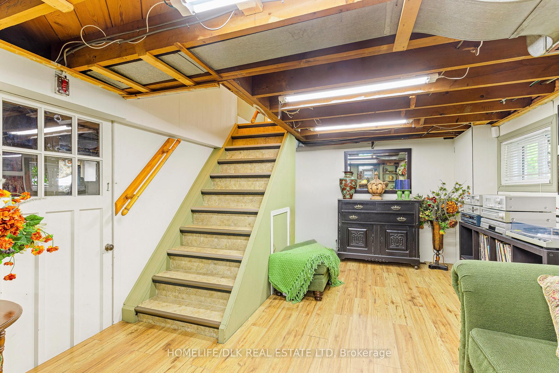Photo 17 of 313 Pearl Street W, Brockville — HOMEH