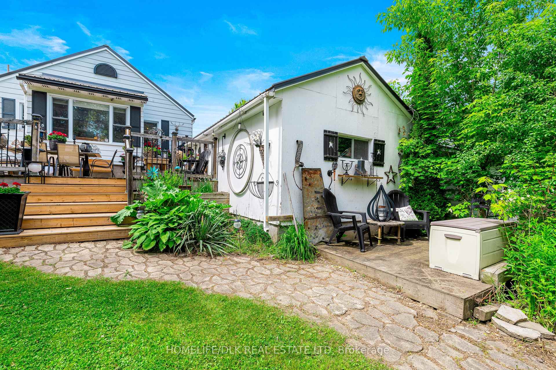 Photo 28 of 313 Pearl Street W, Brockville — HOMEH