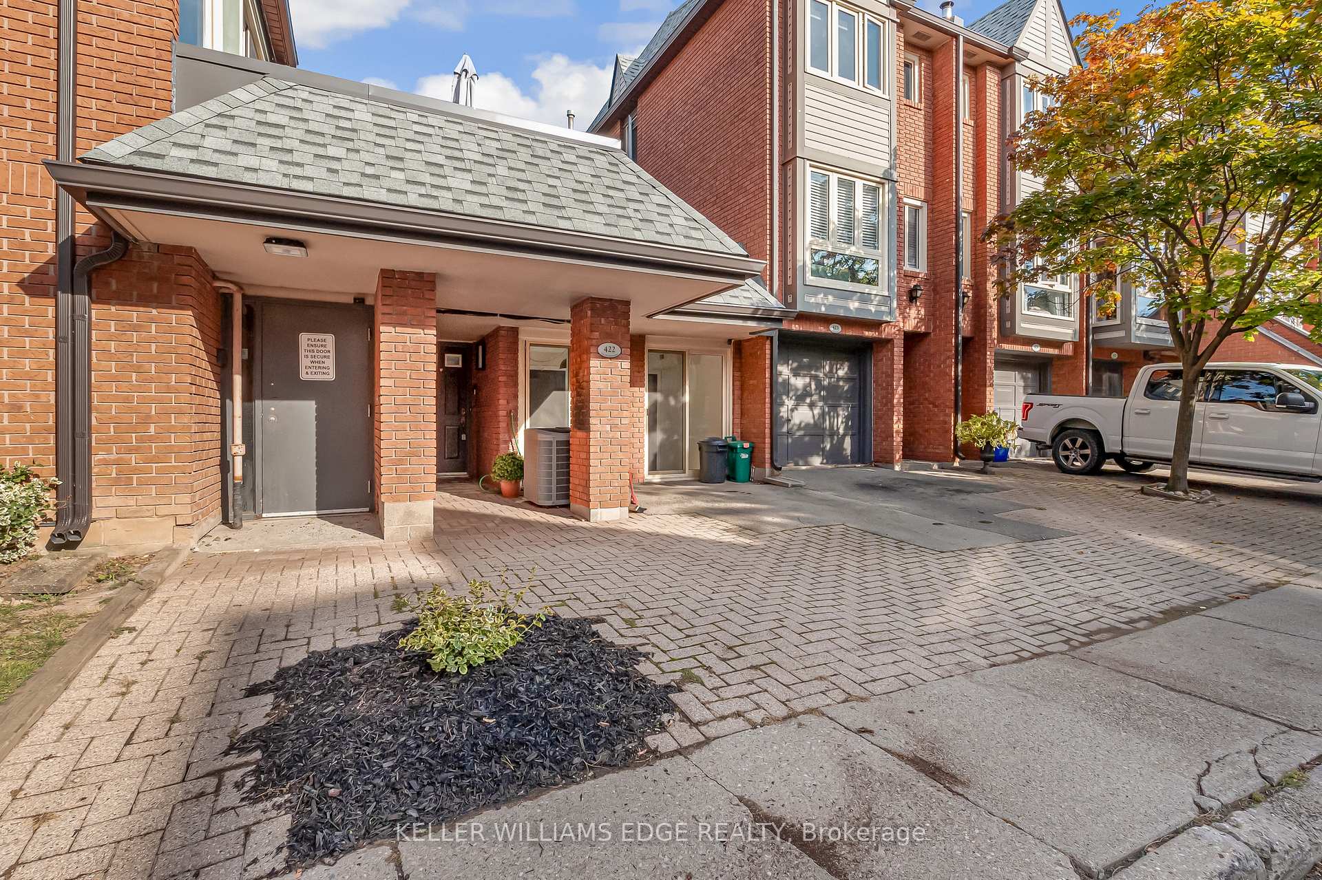 Photo 1 of Unit 422, 895 Maple Avenue, Burlington, Brant — HOMEH